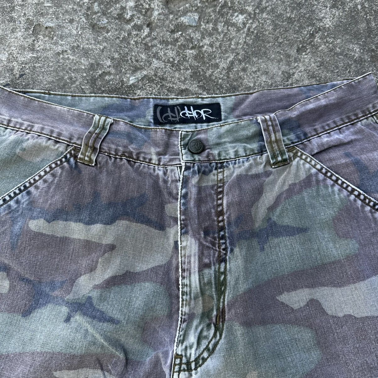 Carhartt (36x13) Y2K Faded Chor Camo Shorts Size US 36 / EU 52 - 3 Thumbnail
