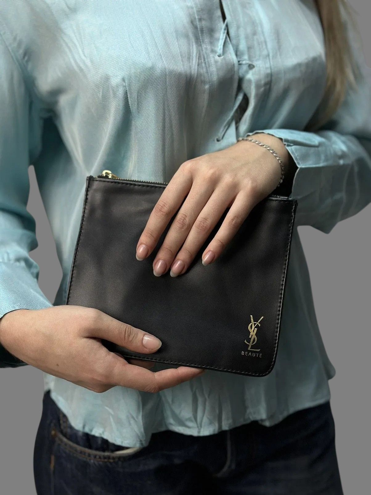 Beauty Beast Black Leather Yves Saint Laurent Clutch Pouch 17x20cm Size ONE SIZE - 8 Thumbnail