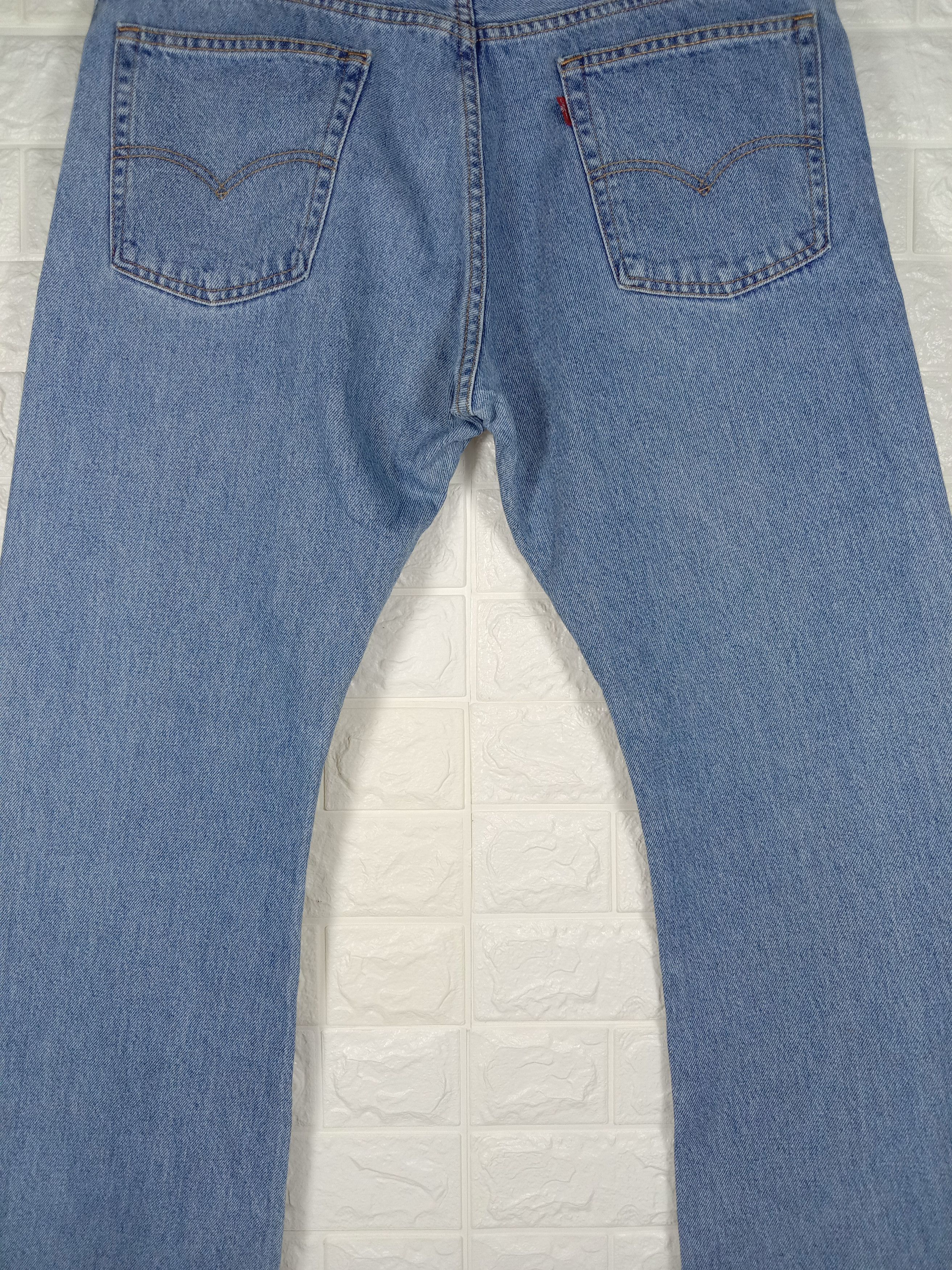 Levi's Vintage Levi's 517 Flare Jeans Blue Wash Denim Size US 36 / EU 52 - 7 Thumbnail
