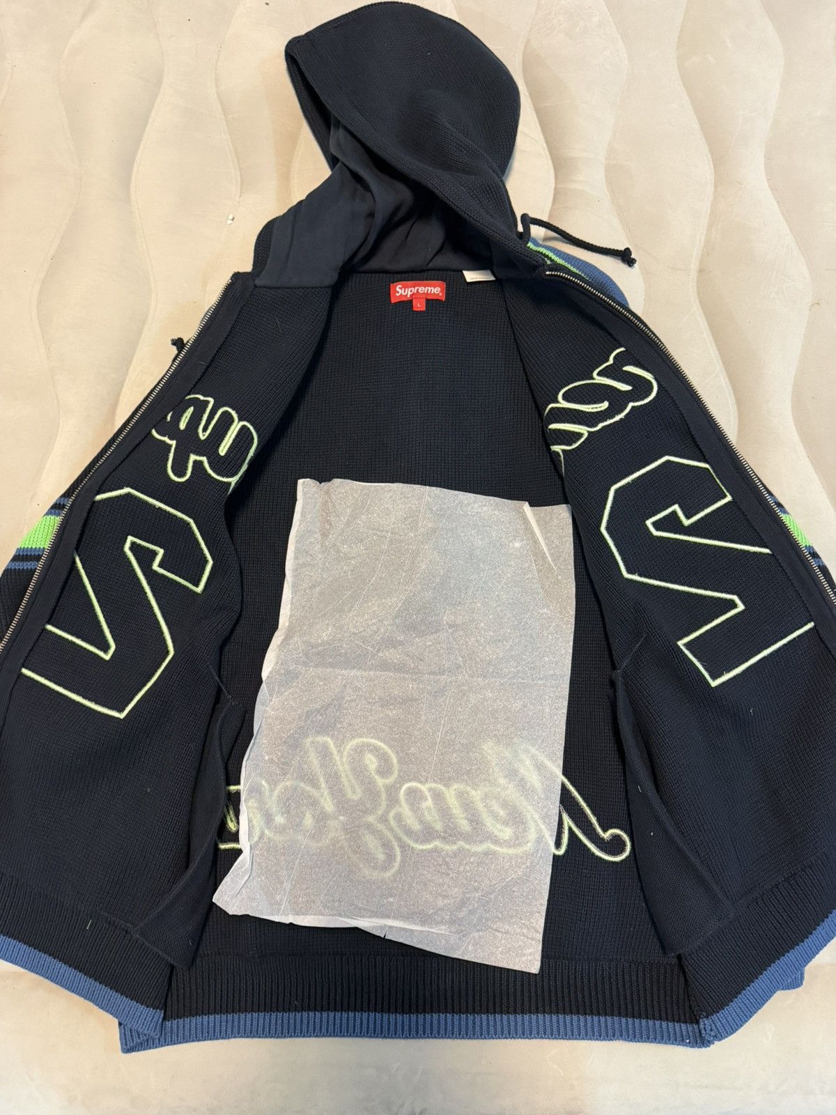 Supreme Supreme Varsity Chenille Hooded Sweatshirt - Script & '22 Size US L / EU 52-54 / 3 - 2 Thumbnail
