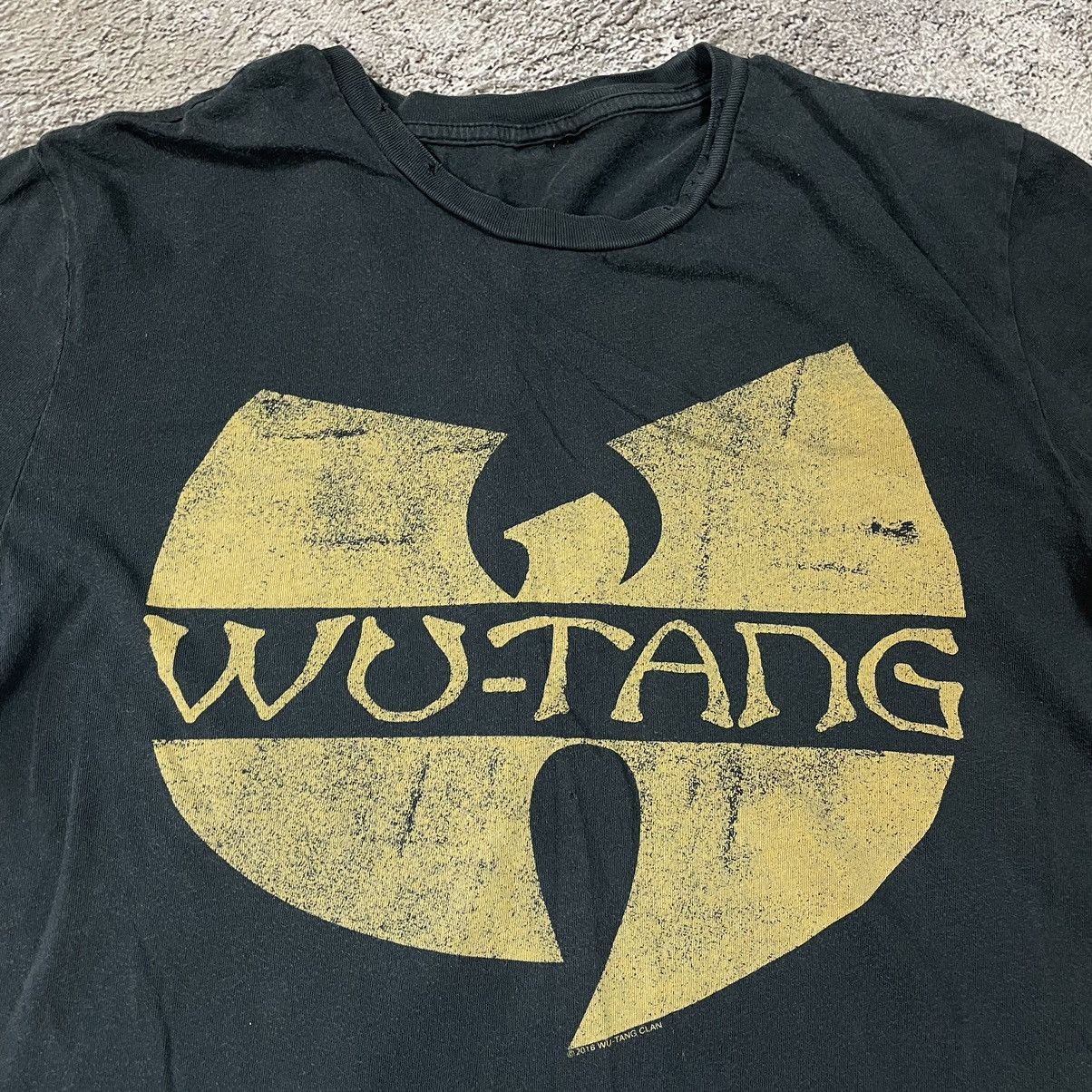Vintage Vintage Y2K Wu Tang Clan Graphic Tee Sun Faded Streetwear S Size US S / EU 44-46 / 1 - 5 Thumbnail