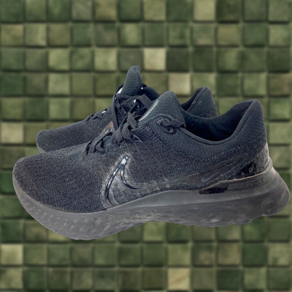 VINTAGE Nike React Infinity Run Flyknit Sneakers Men Size