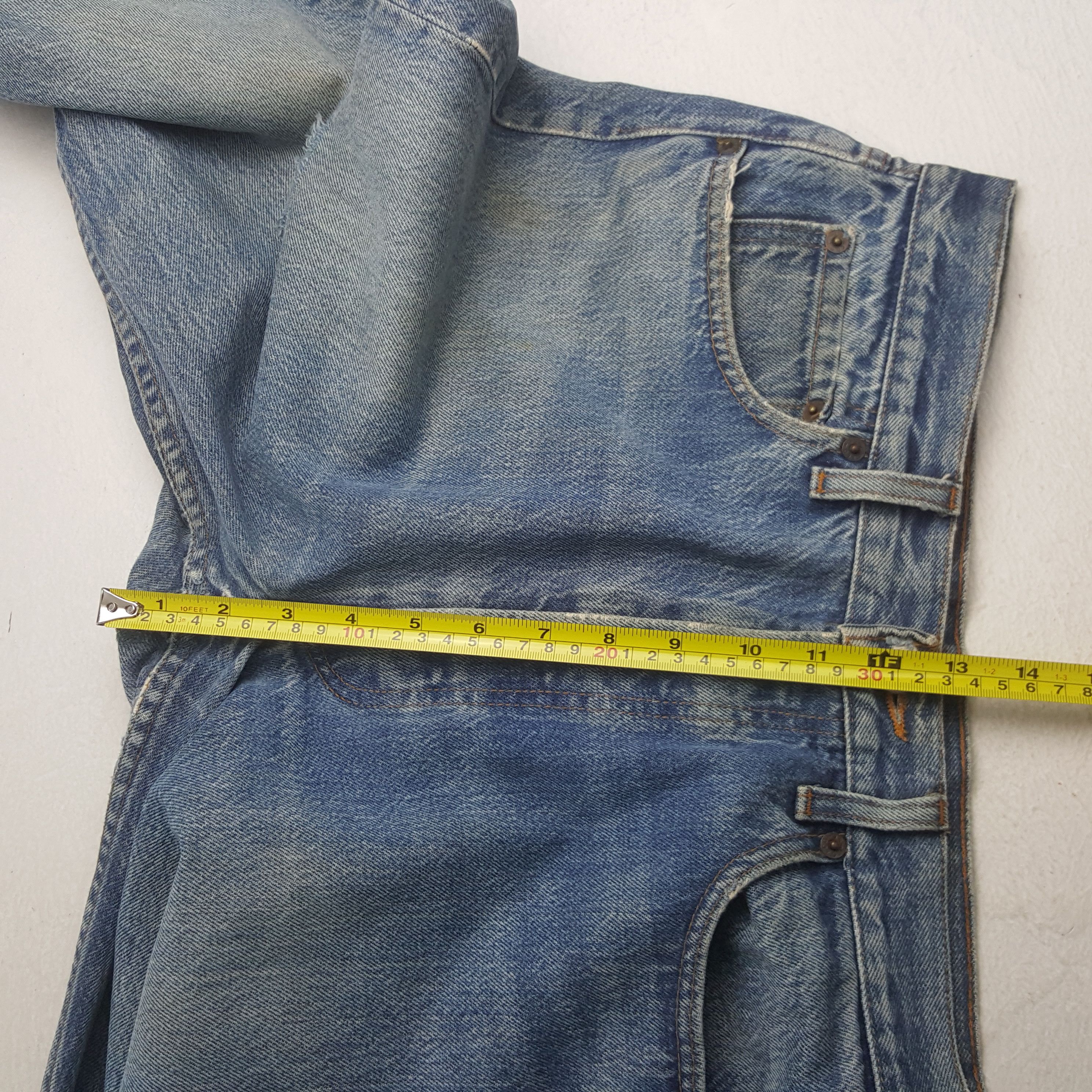 Levi's Vintage Clothing Vintage Levis 501 Distressed Style Denim Jeans Size US 33 - 8 Thumbnail