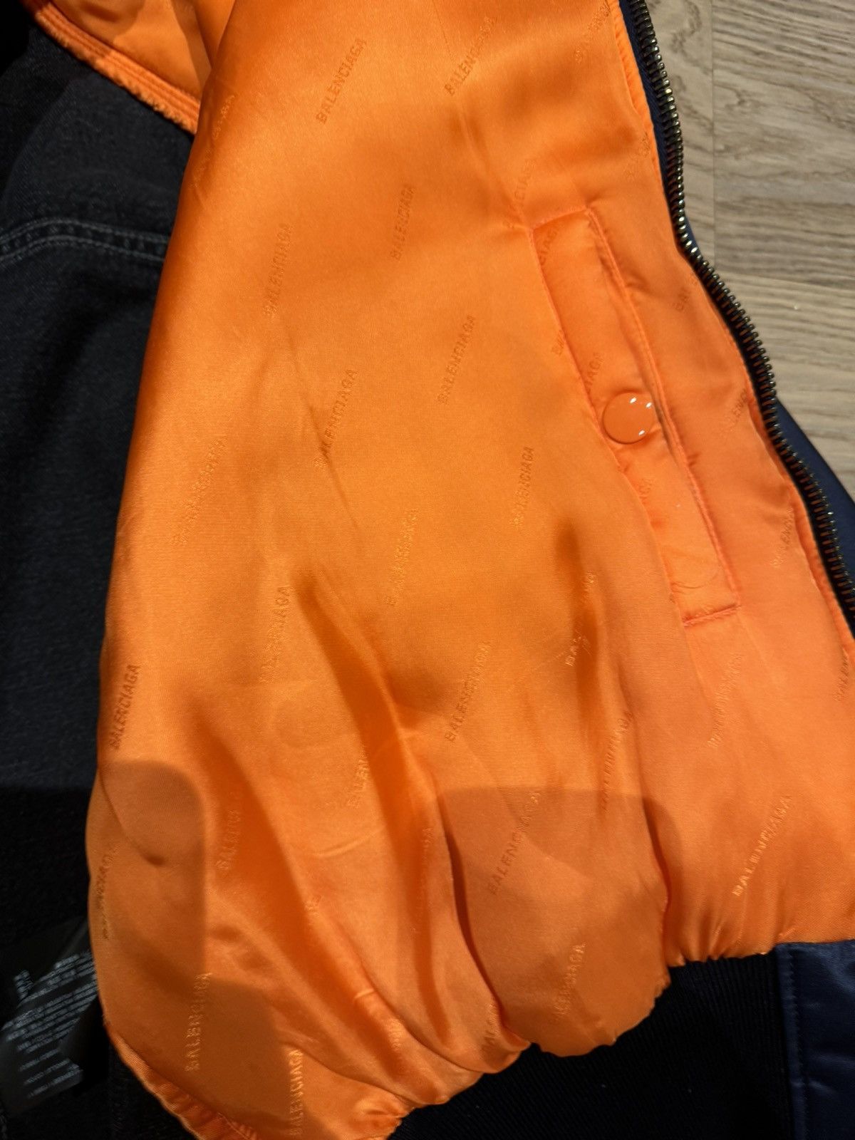 Balenciaga Balenciaga bomber jacket Size US L / EU 52-54 / 3 - 11 Thumbnail