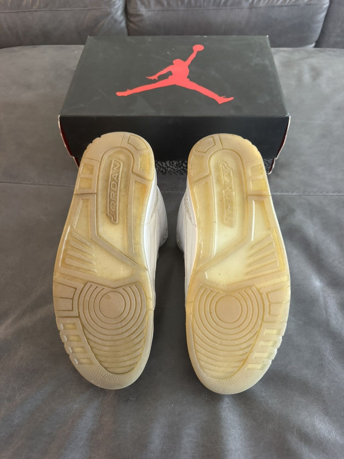 Jordan Brand Jordan 3 Retro Triple White Size US 10 / EU 43 - 5 Thumbnail
