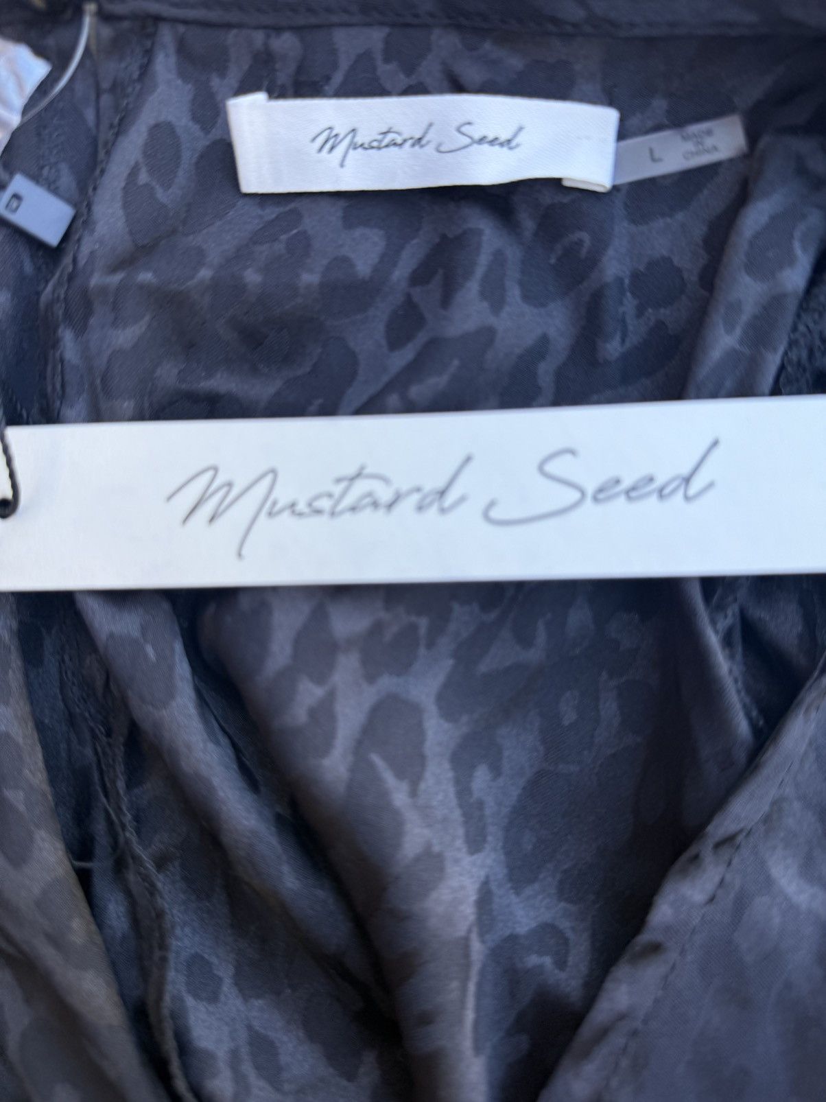 Other Mustard Seed Satin Top Black Cheetah Leopard V Neck Size L / US 10 / IT 46 - 8 Thumbnail