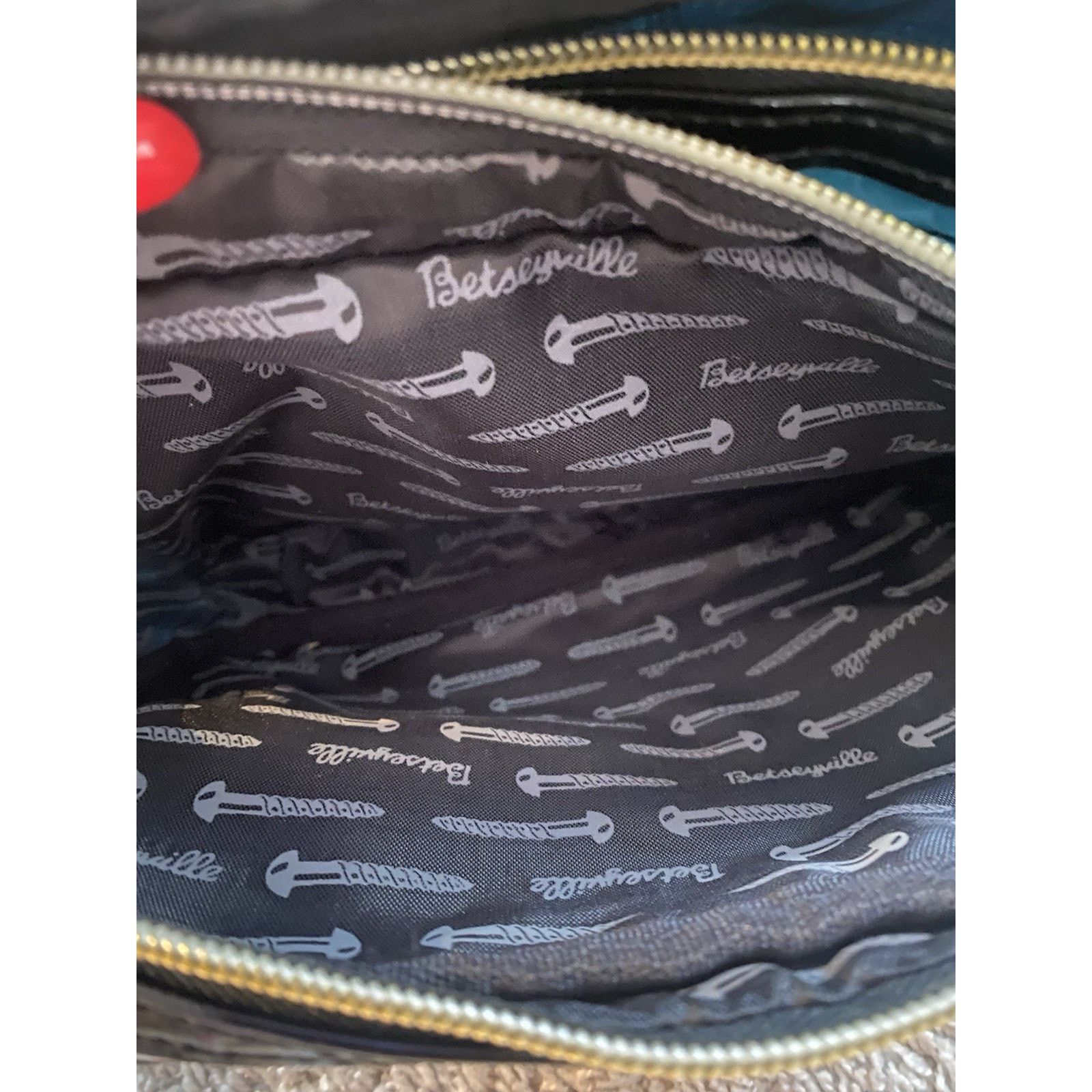 Betsey Johnson Betsyville By Betsy Johnson Makeup Bag, Y2K Size ONE SIZE - 9 Thumbnail