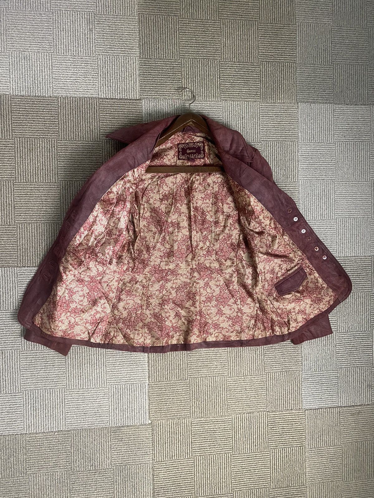 Guess Vintage Guess Flower Pattern Leather Jacket Size S / US 4 / IT 40 - 8 Thumbnail