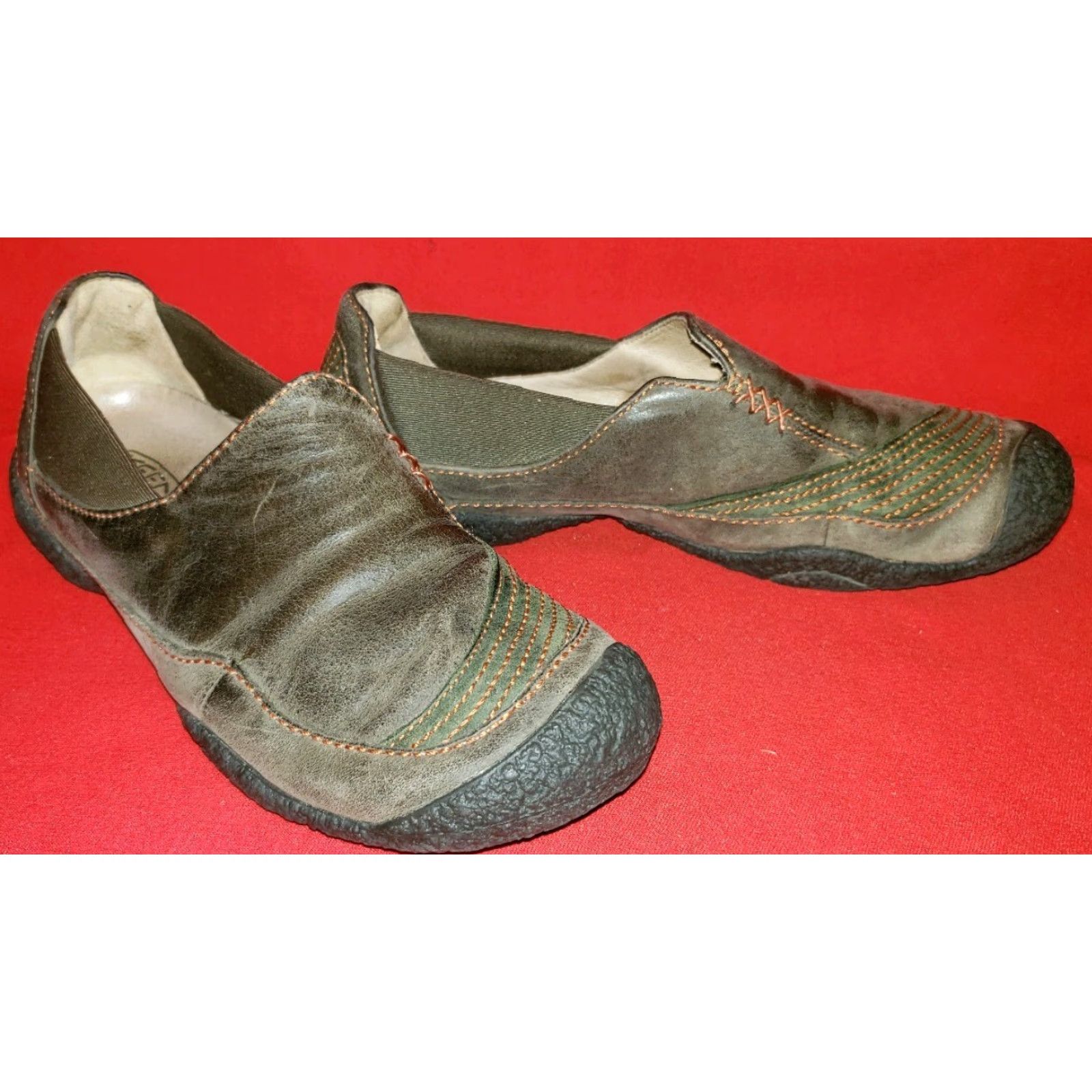 KEEN Keen Women's Loafers Slip On Flat Casual Leather Orange Stitching Olive 6.5M US 6.5 EUR 37 EU Brown/Orange? Size US 5 / IT 35 - 5 Thumbnail