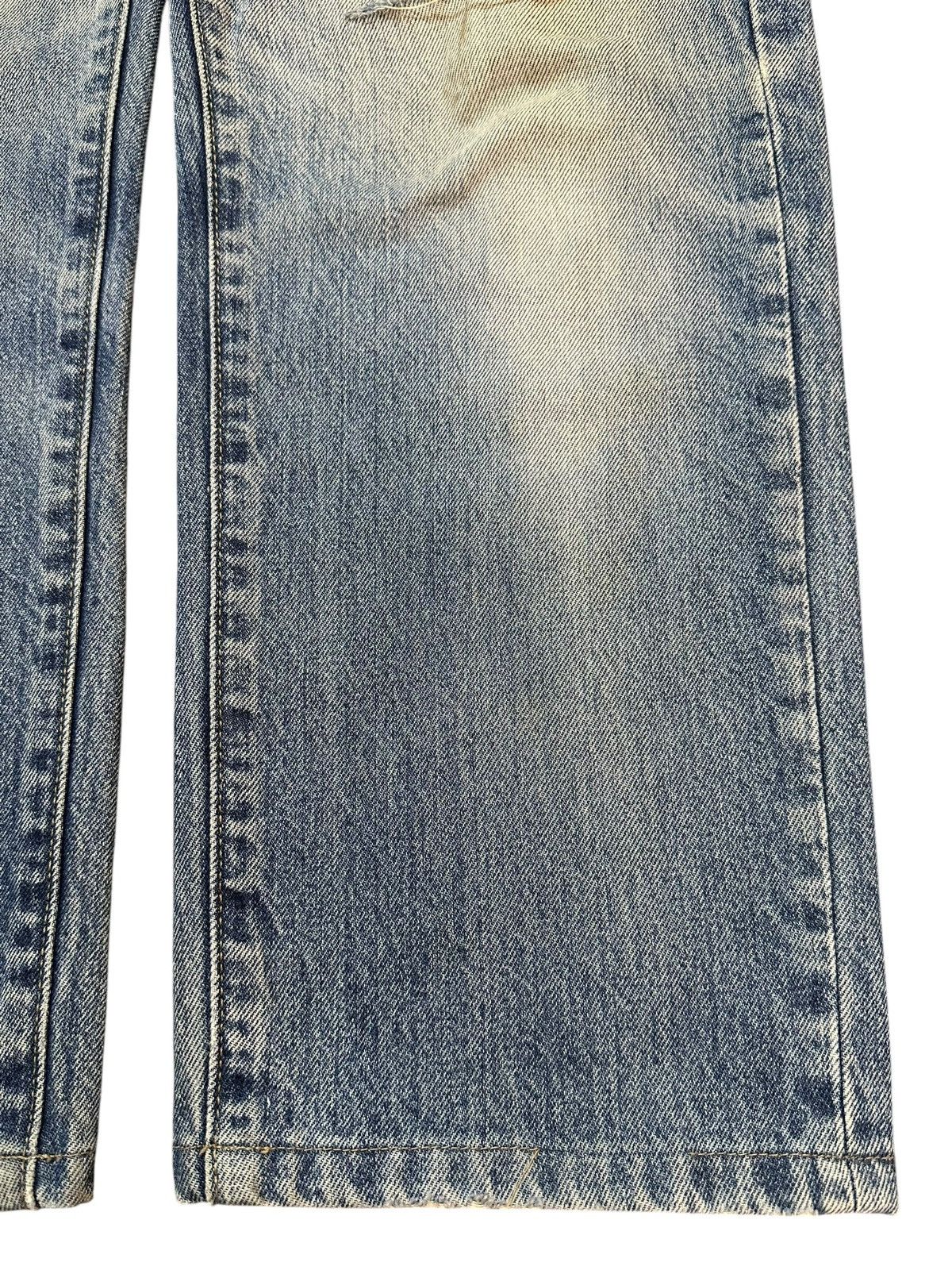 Uniqlo Vintage Japanese Uniqlo Faded Wash Distressed Loose Jeans Size US 32 / EU 48 - 8 Thumbnail