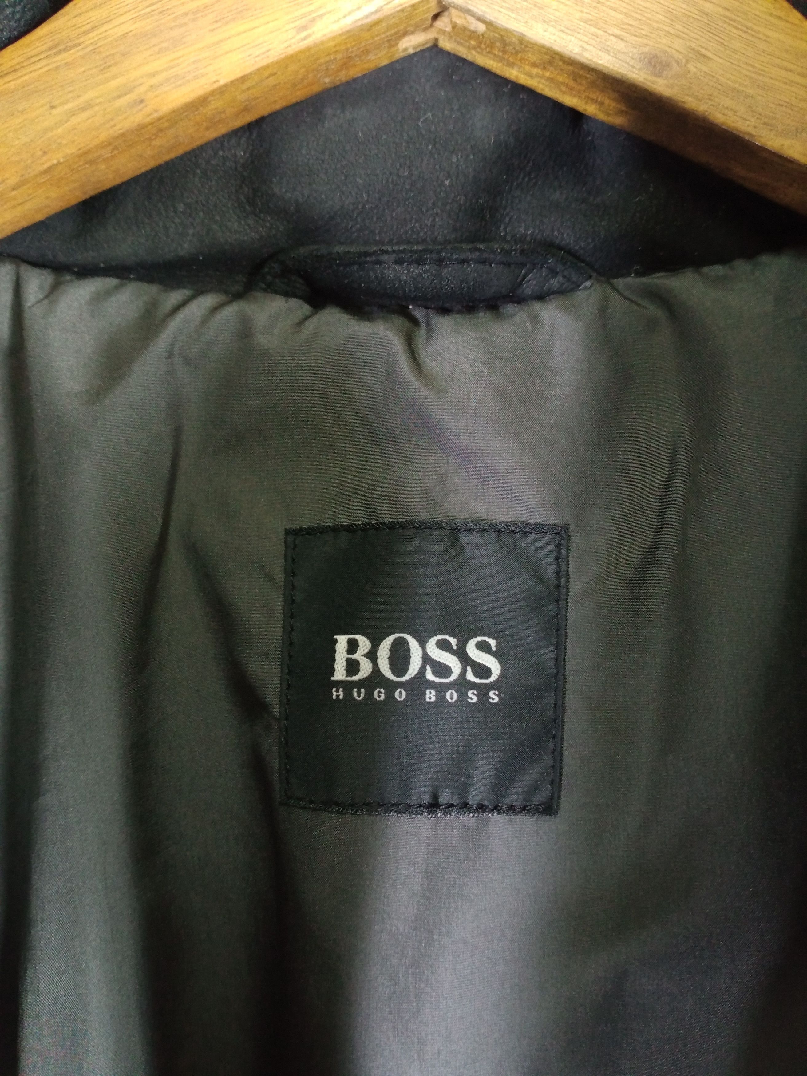 Hugo Boss Rare Hugo Boss Puffer Leather Calfskin Bomber Jacket Size US L / EU 52-54 / 3 - 7 Thumbnail
