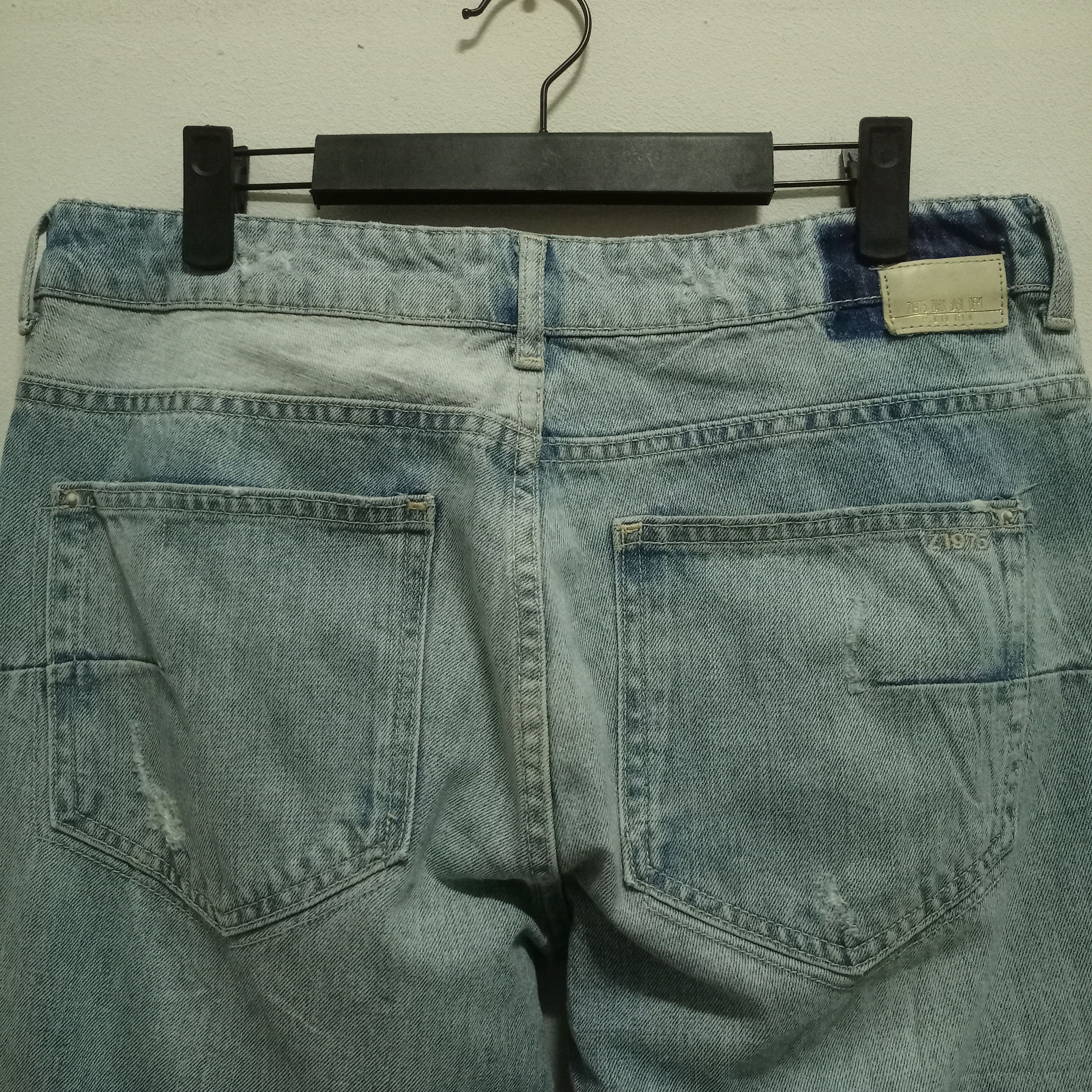 Zara Vintage Zara Hybrid Two Tone Curve Leg Distressed Jeans Size US 32 / EU 48 - 6 Thumbnail
