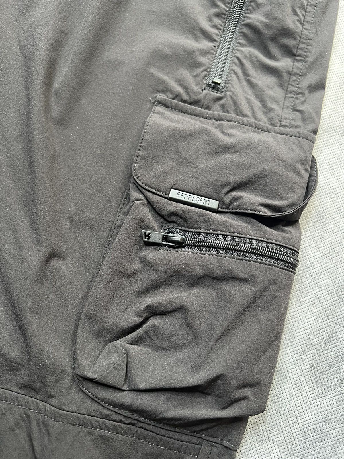 Represent Clo. Represent 247 nylon pants Size US 27 - 4 Thumbnail