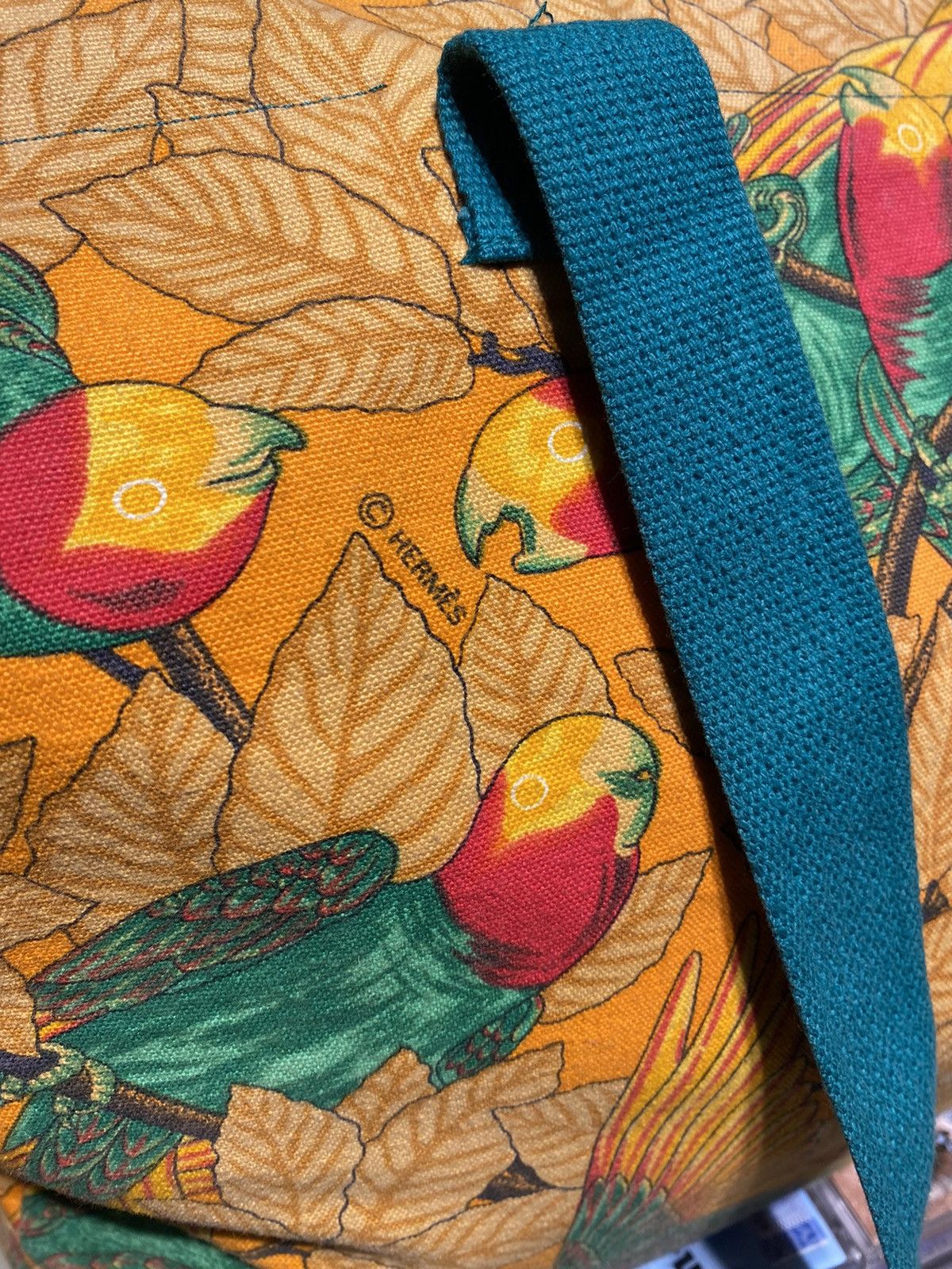 Hermes Hermes Les Perroquets Tote Beach Bag Size ONE SIZE - 3 Thumbnail