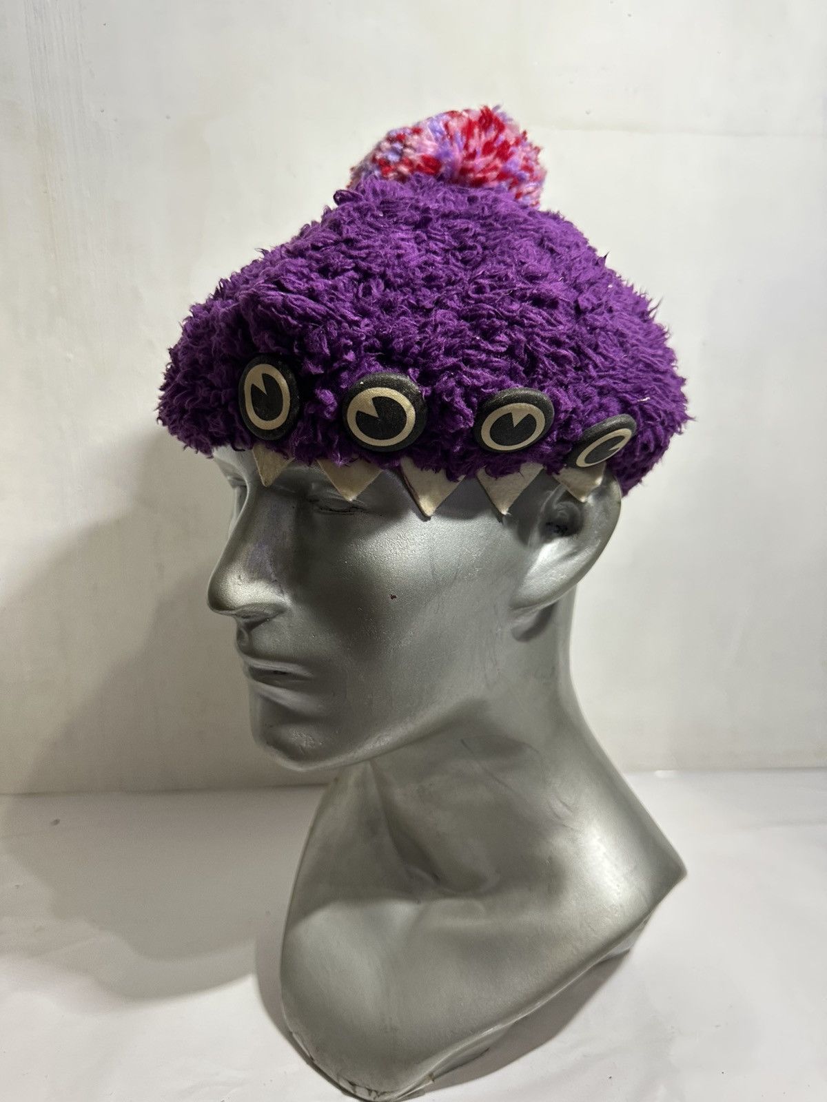 Japanese Brand Tabinary Monster Eyed Cartoon Beret Hats Size ONE SIZE - 1 Thumbnail