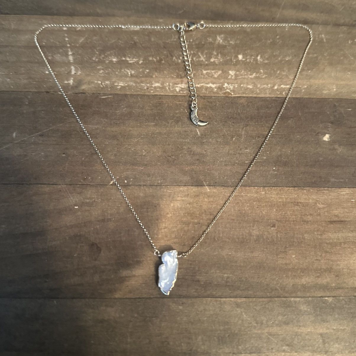 Other Luna Norte Beachy Bride Poppy pearl pendant necklace Size ONE SIZE - 4 Thumbnail