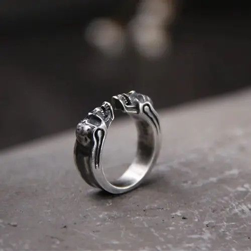 Jewelry Gothic Double Skull Ring Size ONE SIZE - 1 Thumbnail