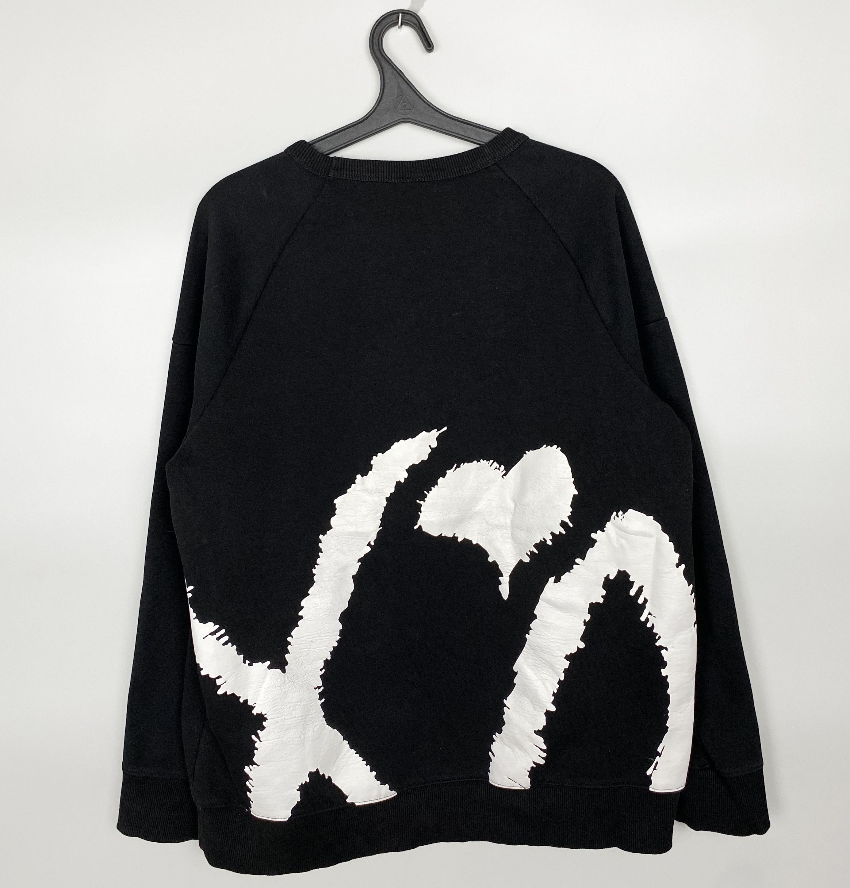 Xo sweater hot sale h&m