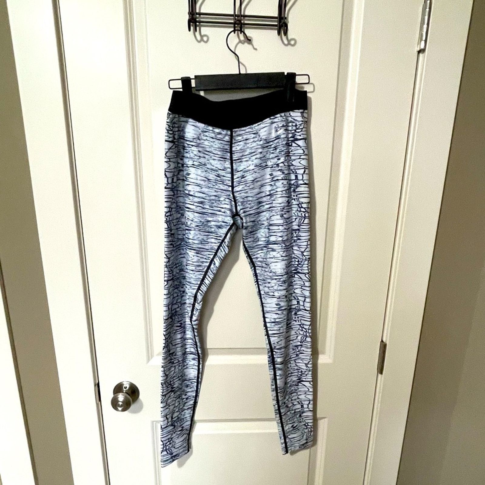 Nike Nike Golf Dri-Fit Black and White Printed Leggings Small Size 26" / US 2 / IT 38 - 1 Thumbnail