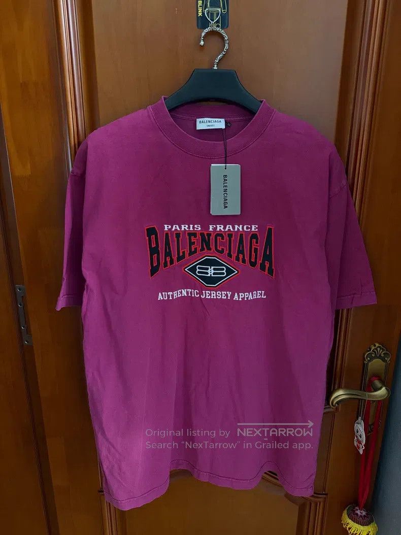 Balenciaga Balenciaga Dragon fruit colored bat short-sleeve Size US M / EU 48-50 / 2 - 1 Thumbnail