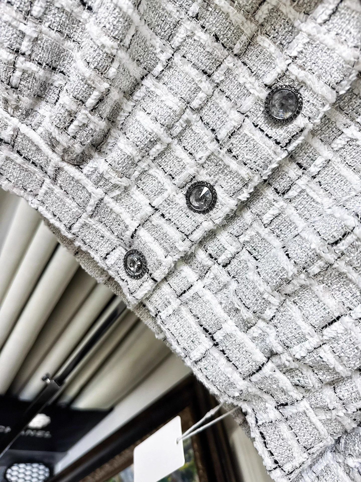 Chanel Chanel 22C short high-waist check tweed jacket 38 Size S / US 4 / IT 40 - 5 Thumbnail