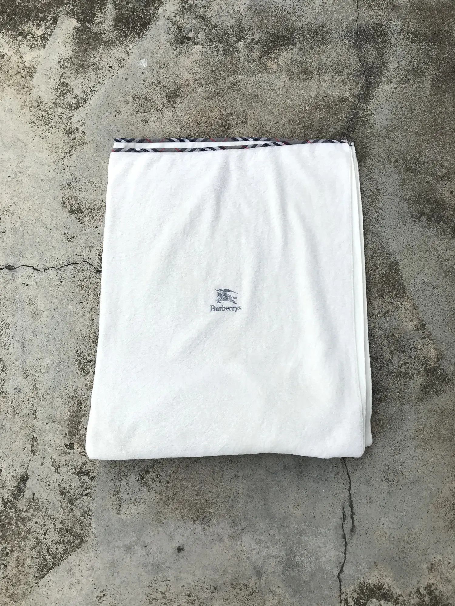 Burberry Prorsum Burberry Blanket Embroidery Logo Size ONE SIZE - 4 Thumbnail