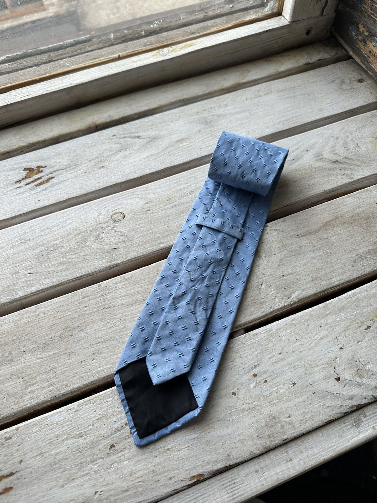 Hugo Boss 🚨Hugo Boss Tie LUXURY VINTAGE RARE OLD MONEY BASIC Size ONE SIZE - 1 Thumbnail