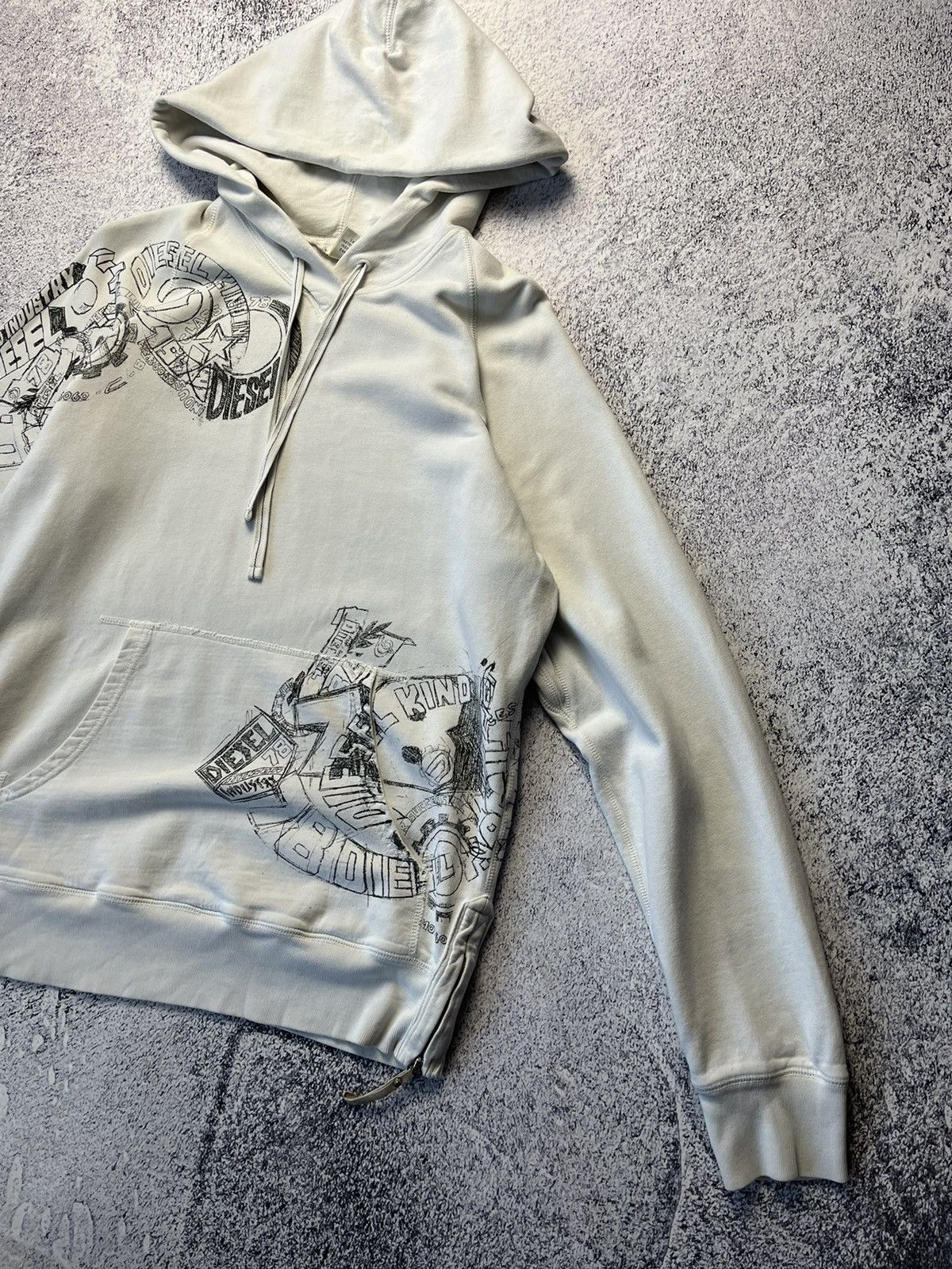 Diesel Rare Vintage Diesel hoodie big logo white Y2K Size US M / EU 48-50 / 2 - 4 Thumbnail