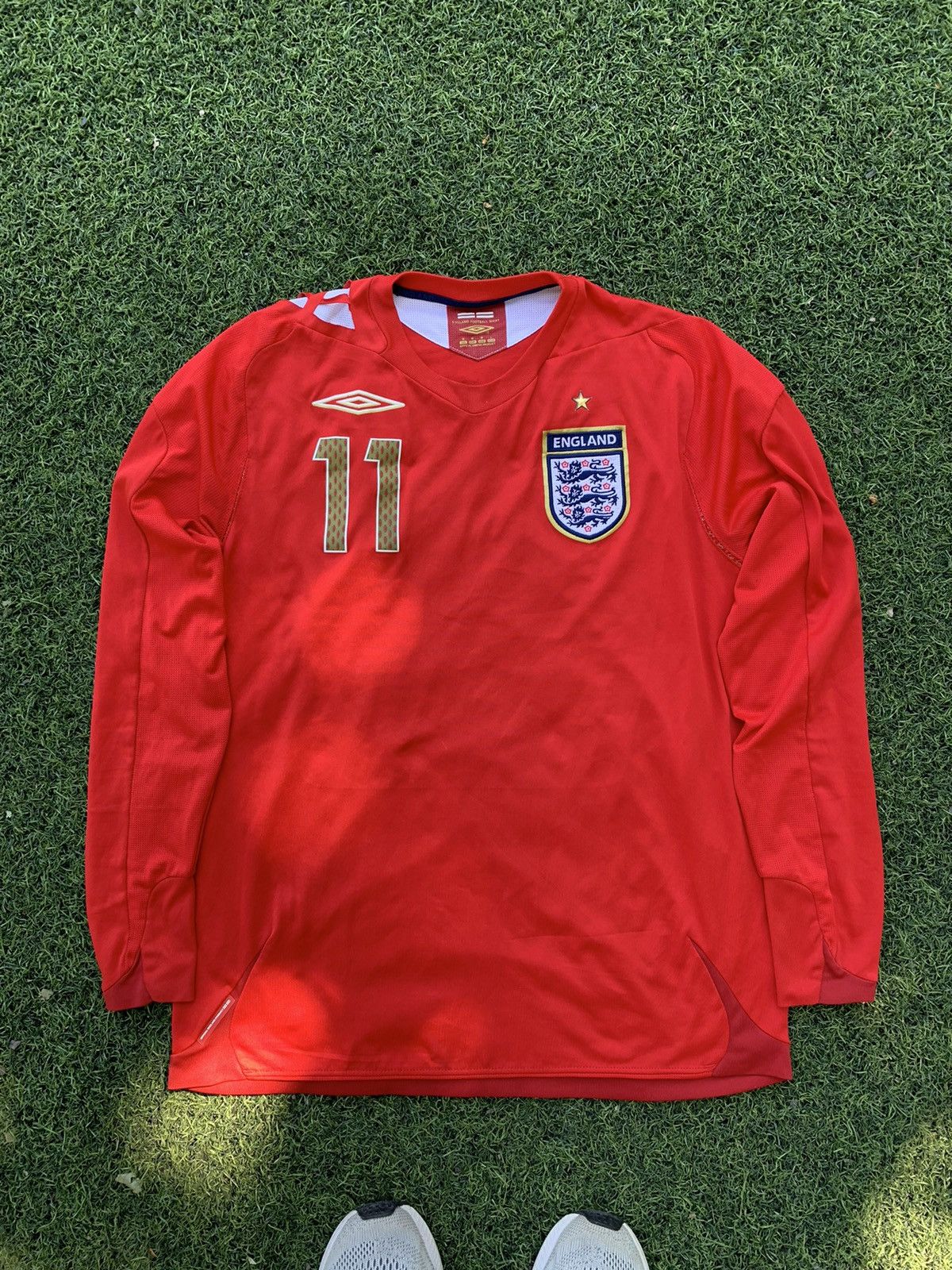 Umbro × Vintage Vintage Soccer Jersey Umbro England Joe Cole 11 Long sleeve Size US M / EU 48-50 / 2 - 3 Thumbnail
