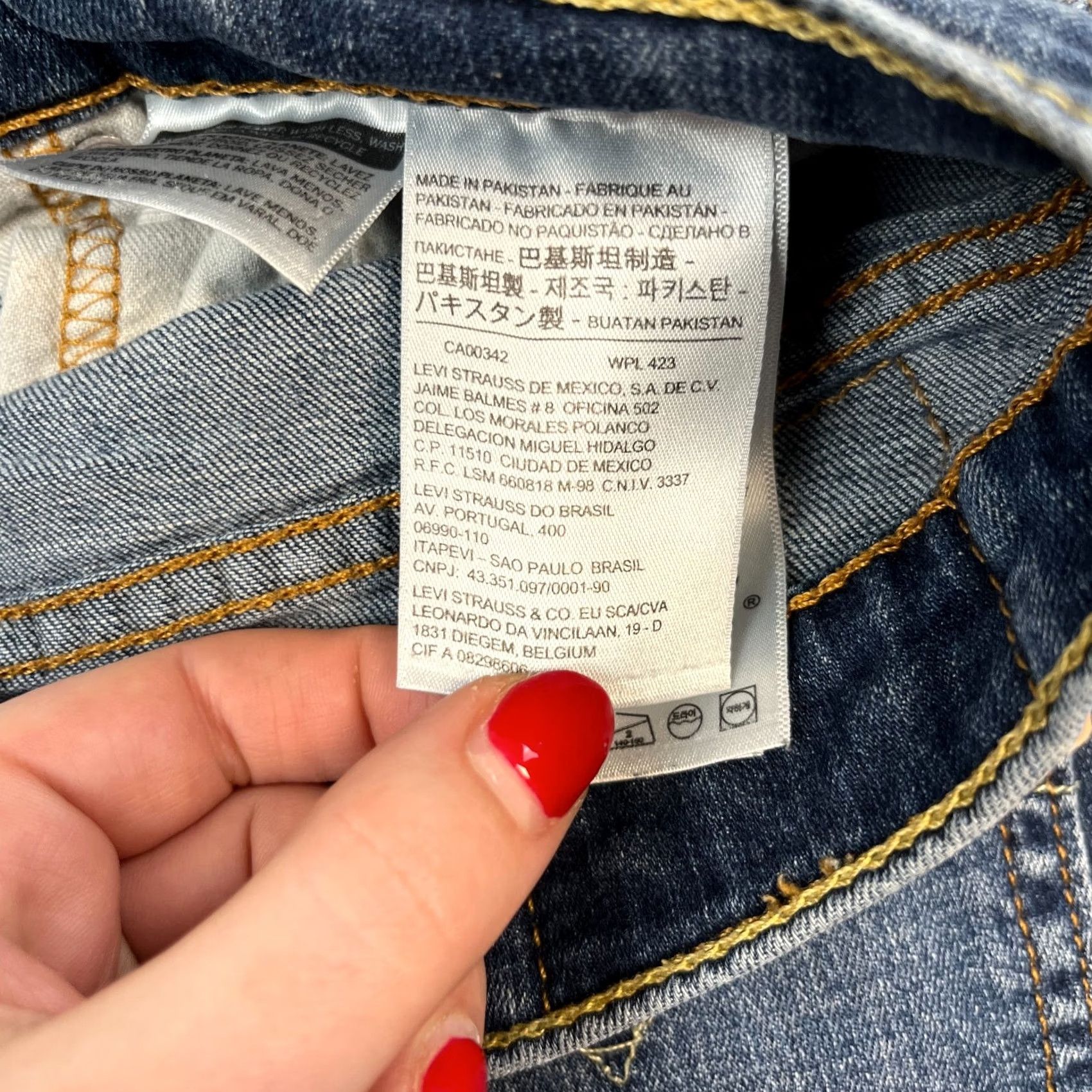 Levi's Levi's Jeans Regular Straight 30 30 Mid Wash Blue Whiskering Stretch Denim 5-Pocket Mens Jeans Size US 30 / EU 46 - 7 Thumbnail