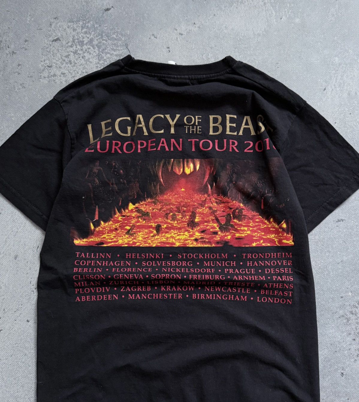 Band Tees × Vintage Iron Maiden Y2K avantgarde streetwear T-shirt Size US S / EU 44-46 / 1 - 3 Thumbnail