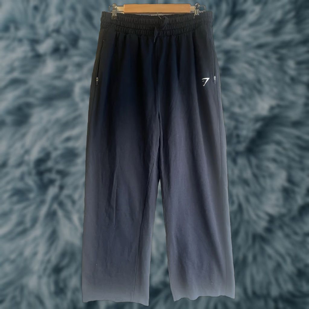 Gymshark Gymshark Training Fleece Jogger Womens XL Black Athletic Gym Sweatpants Elastic Waist Yoga Cross Training Gym & Training Size 40" / US 18 - 1 Thumbnail
