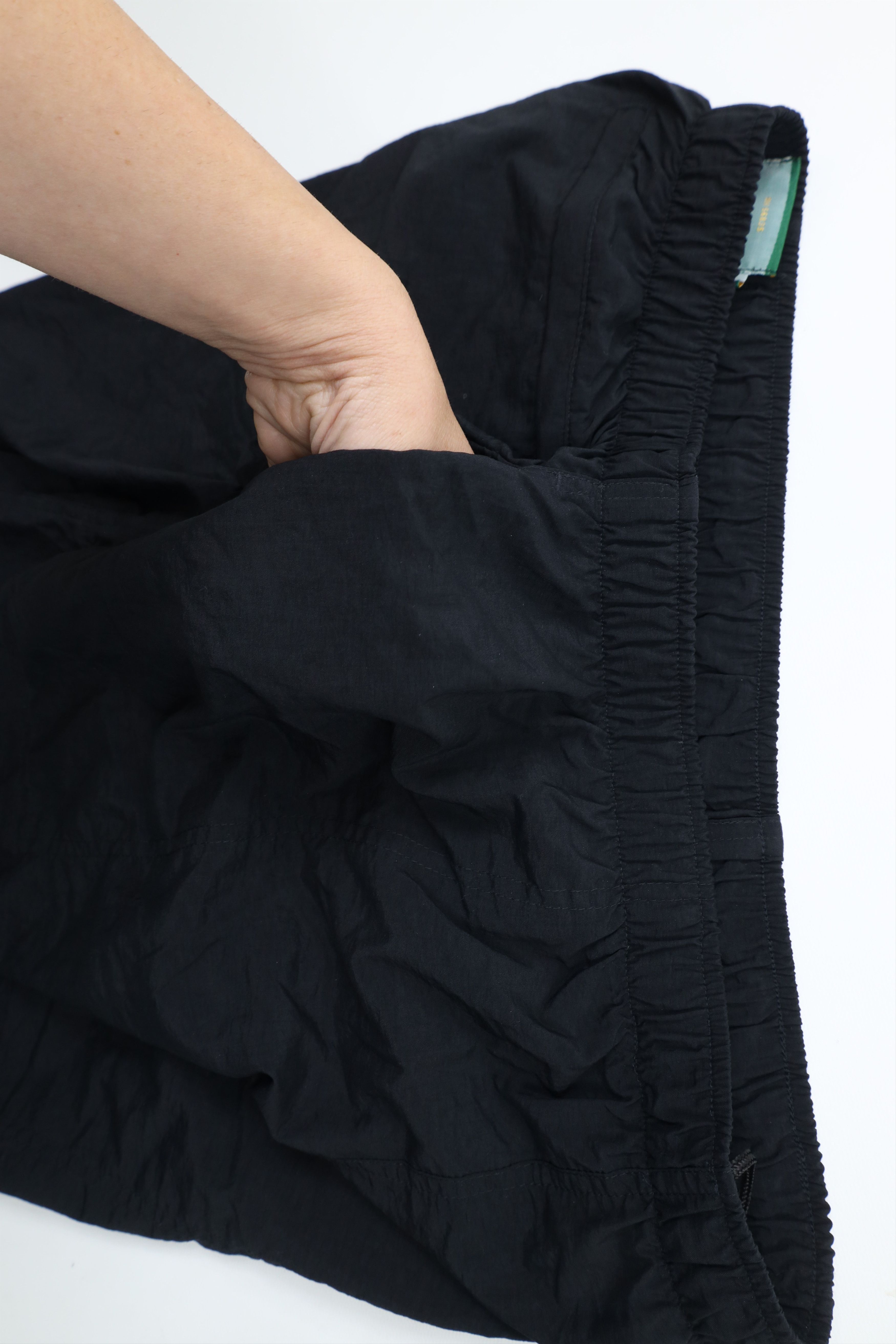 Cabelas × Vintage Vintage 90s Cabelas Above Knee Nylon Shorts Baggies Black Size US 36 / EU 52 - 7 Thumbnail