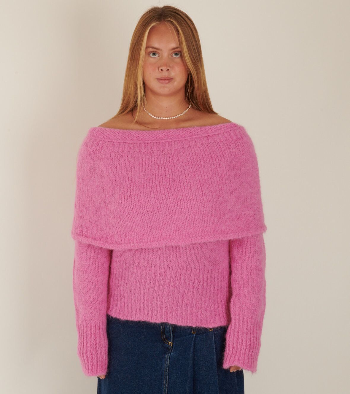 Saks Potts o1s22i1n0924 Skylar Off-Shoulder Sweater in Fuchsia Size M / US 6-8 / IT 42-44 - 2 Thumbnail