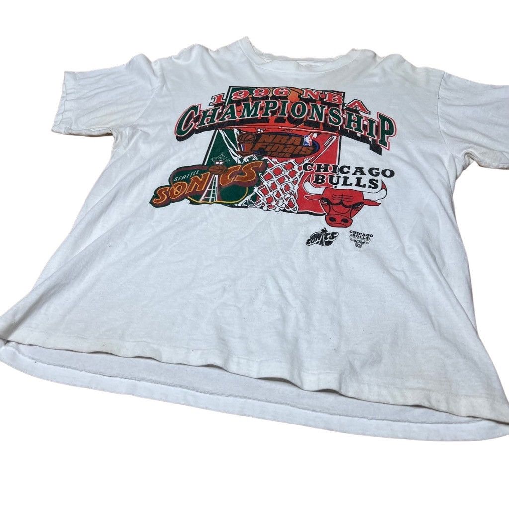 Vintage Vintage 90s Bulls Era T Shirt Bundle Lot 4 Men’s XL Size US XL / EU 56 / 4 - 16 Thumbnail