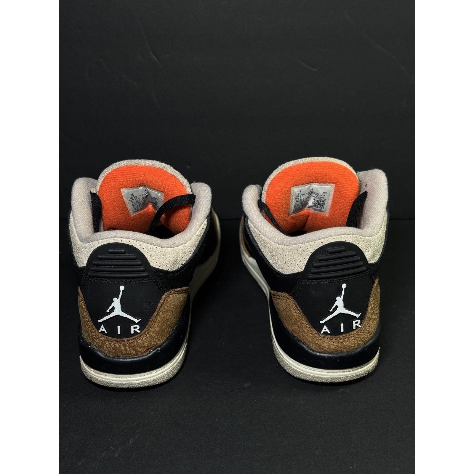 Jordan Brand Size 5- Jordan 3 Retro Mid Desert Elephant Size US 5 / EU 37 - 8 Thumbnail