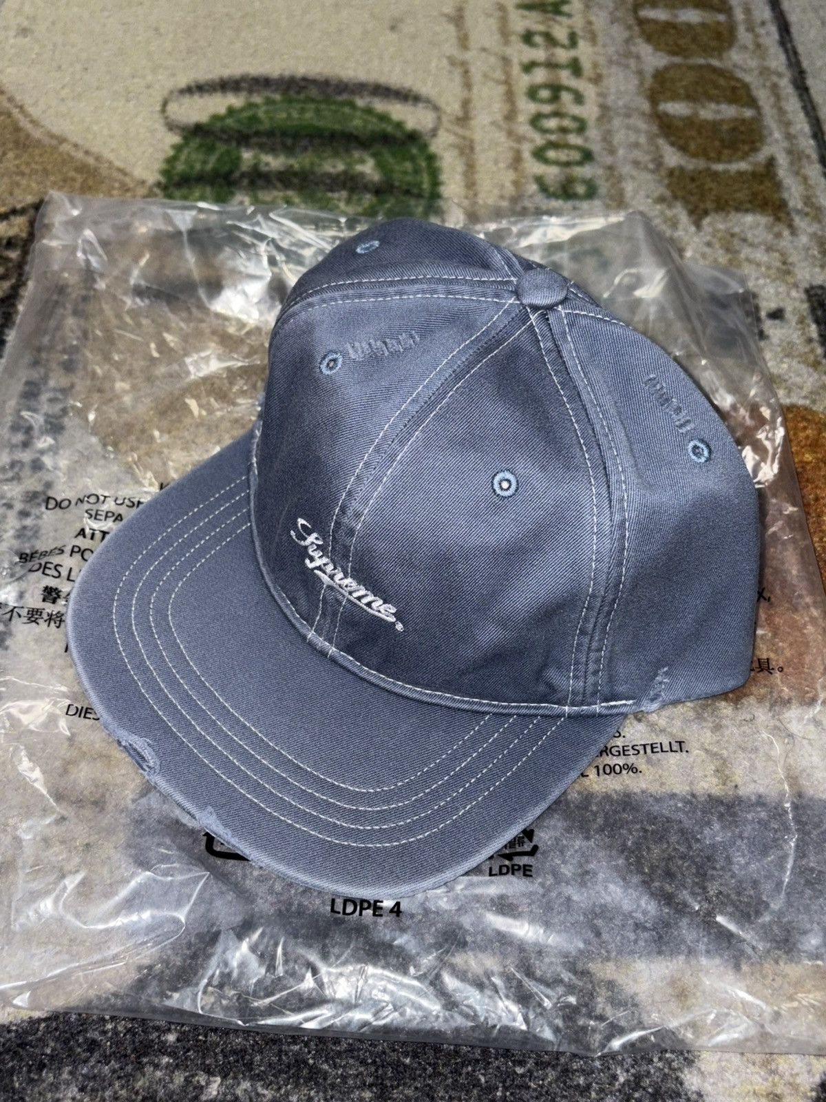 Supreme Distressed Script 6-Panel Hat