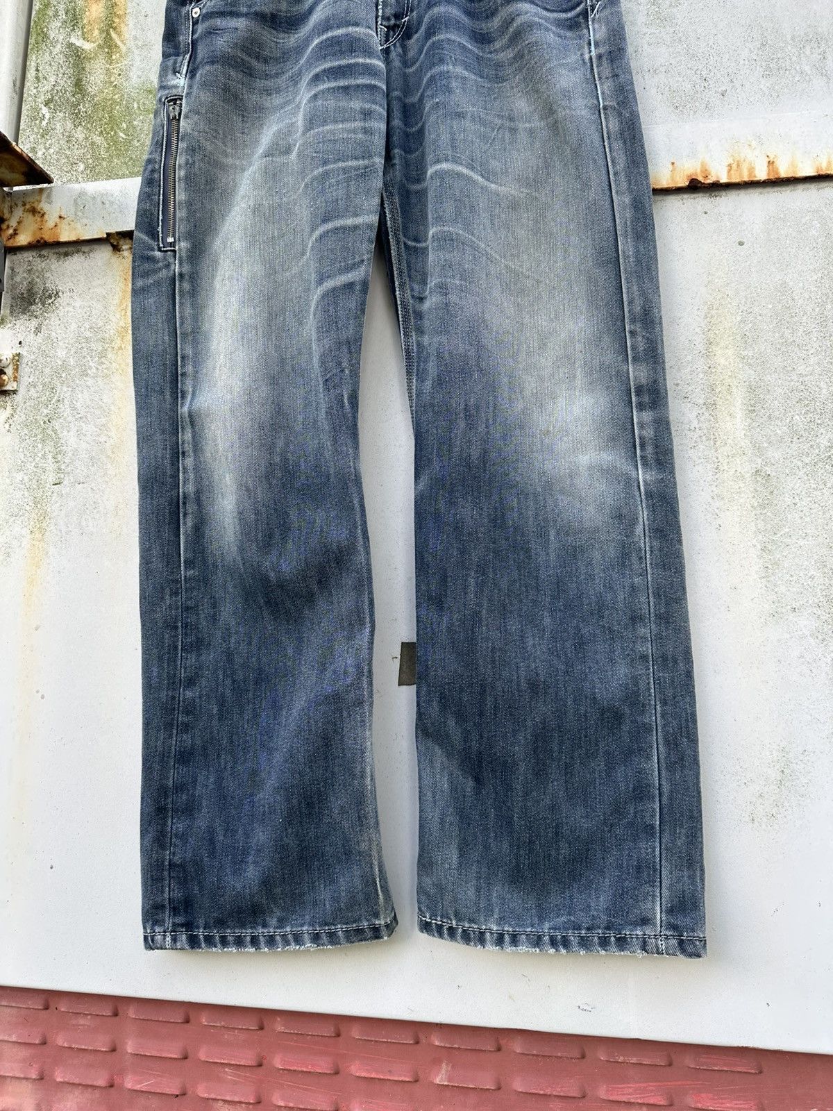 Levi's Vintage Clothing 👹Vintage Levis 569 Washed Baggy Jeans Size US 33 - 6 Thumbnail