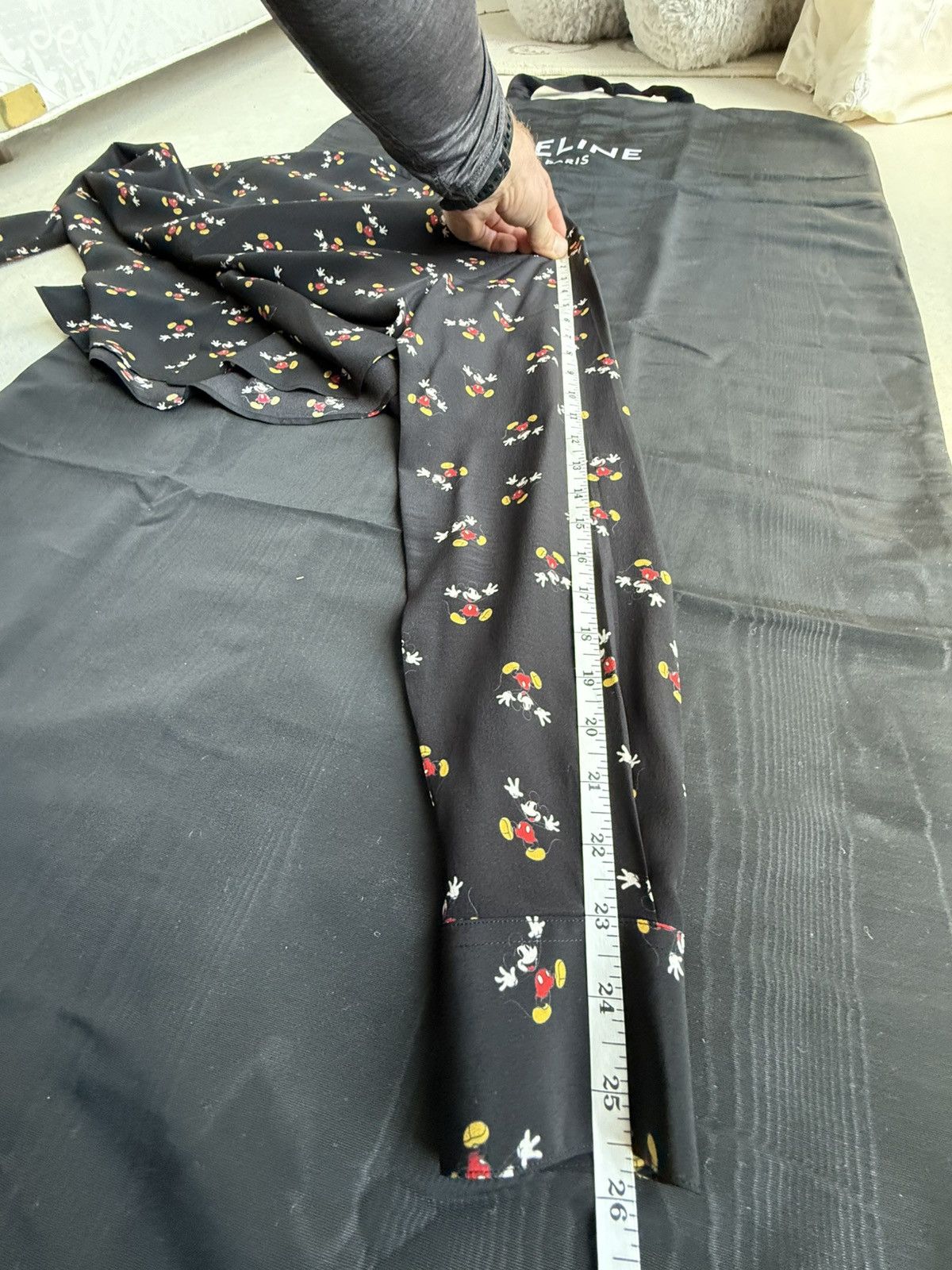 Saint Laurent Paris SS19 Saint Laurent Mickey Mouse silk black logo shirt 39 M Size US M / EU 48-50 / 2 - 8 Thumbnail