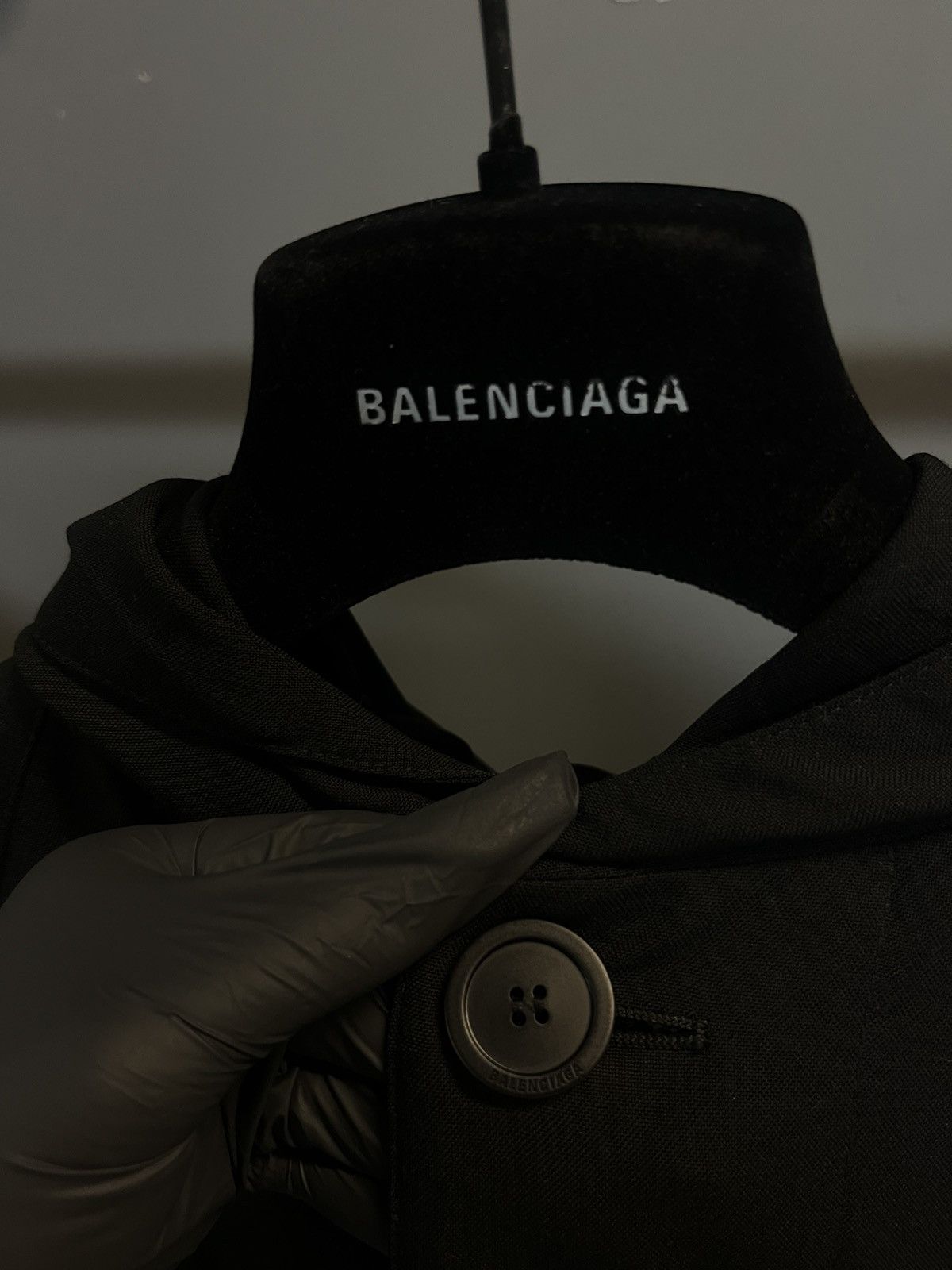 Balenciaga BALENCIAGA SUMMER 24 LA SHOW RAGLAN HOODED COAT Size US L / EU 52-54 / 3 - 4 Thumbnail