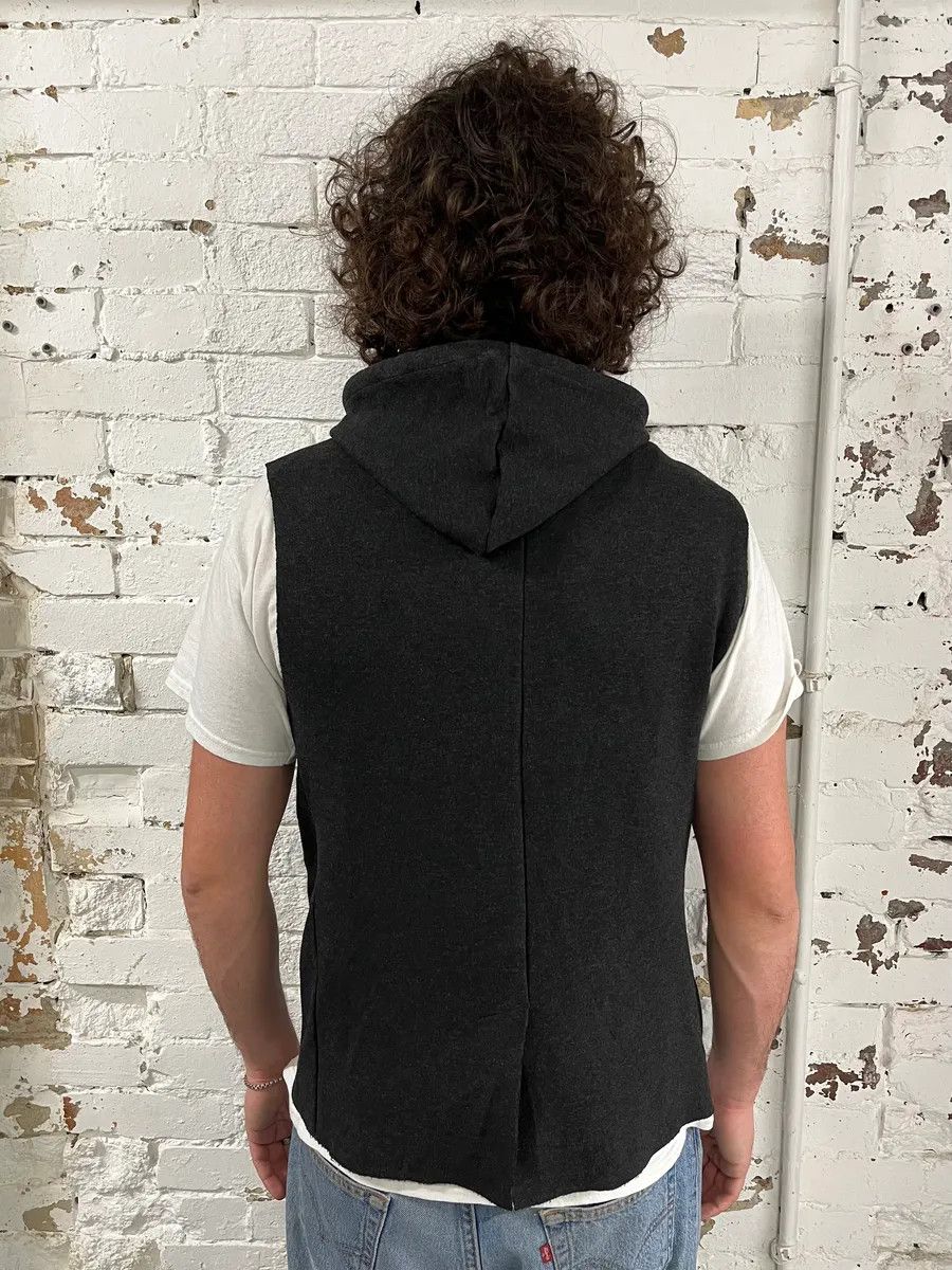 Emporio Armani 2000s Emporio Armani Grey Wool Hodded Vest Jacket Size US S / EU 44-46 / 1 - 3 Thumbnail