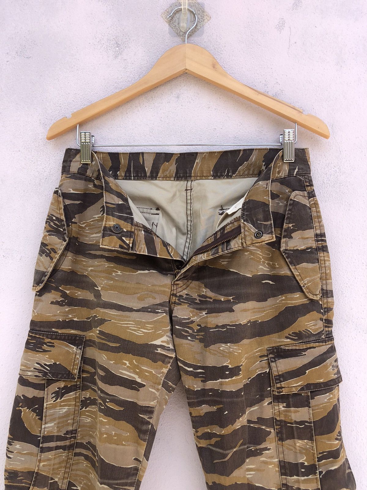 Hysteric Glamour Hysteric Glamour Tiger Stripe Military Style Cargo Pants Size US 29 - 8 Thumbnail