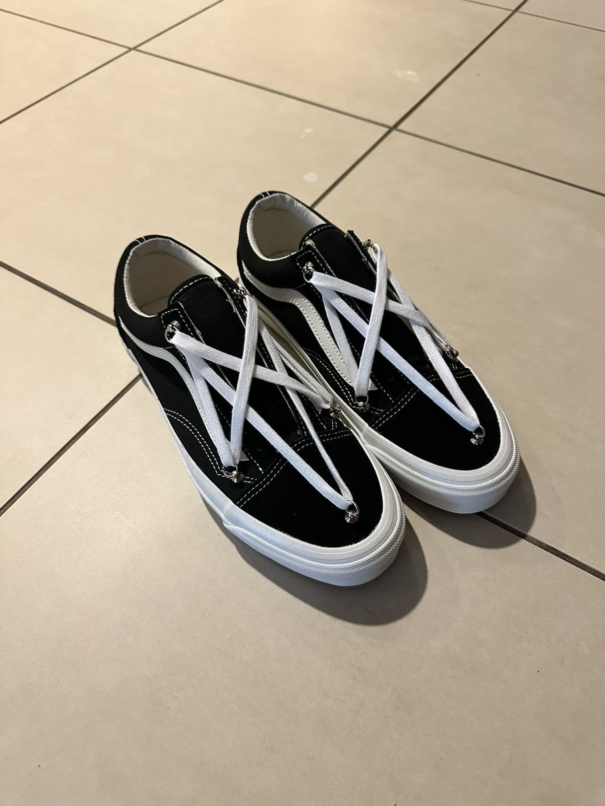 Custom Vans Vault Old Skool – Tainted.ny Inspired