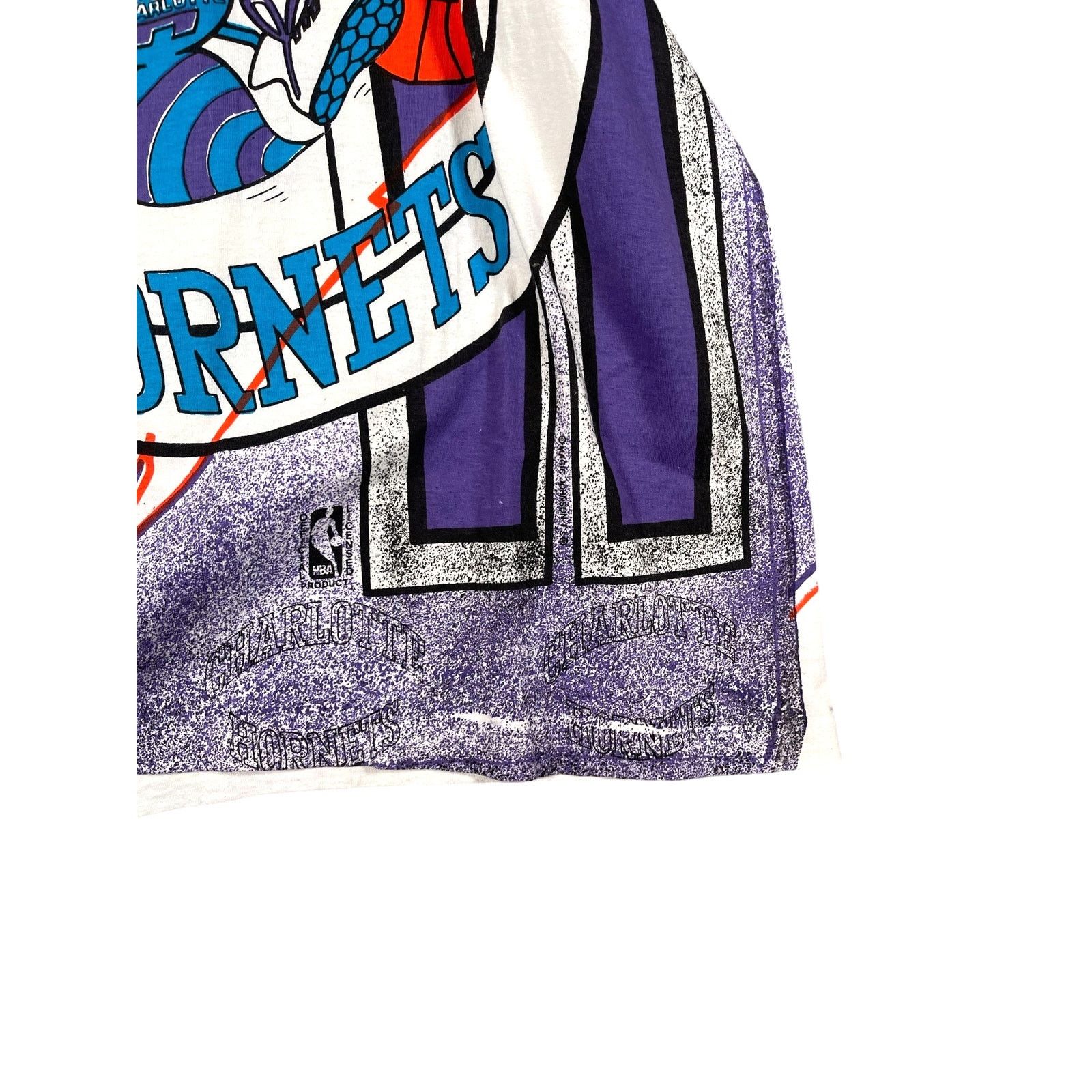 NBA × Vintage Vintage 1990's Charlotte Hornets NBA All Over Print T-Shirt Size US L / EU 52-54 / 3 - 6 Thumbnail