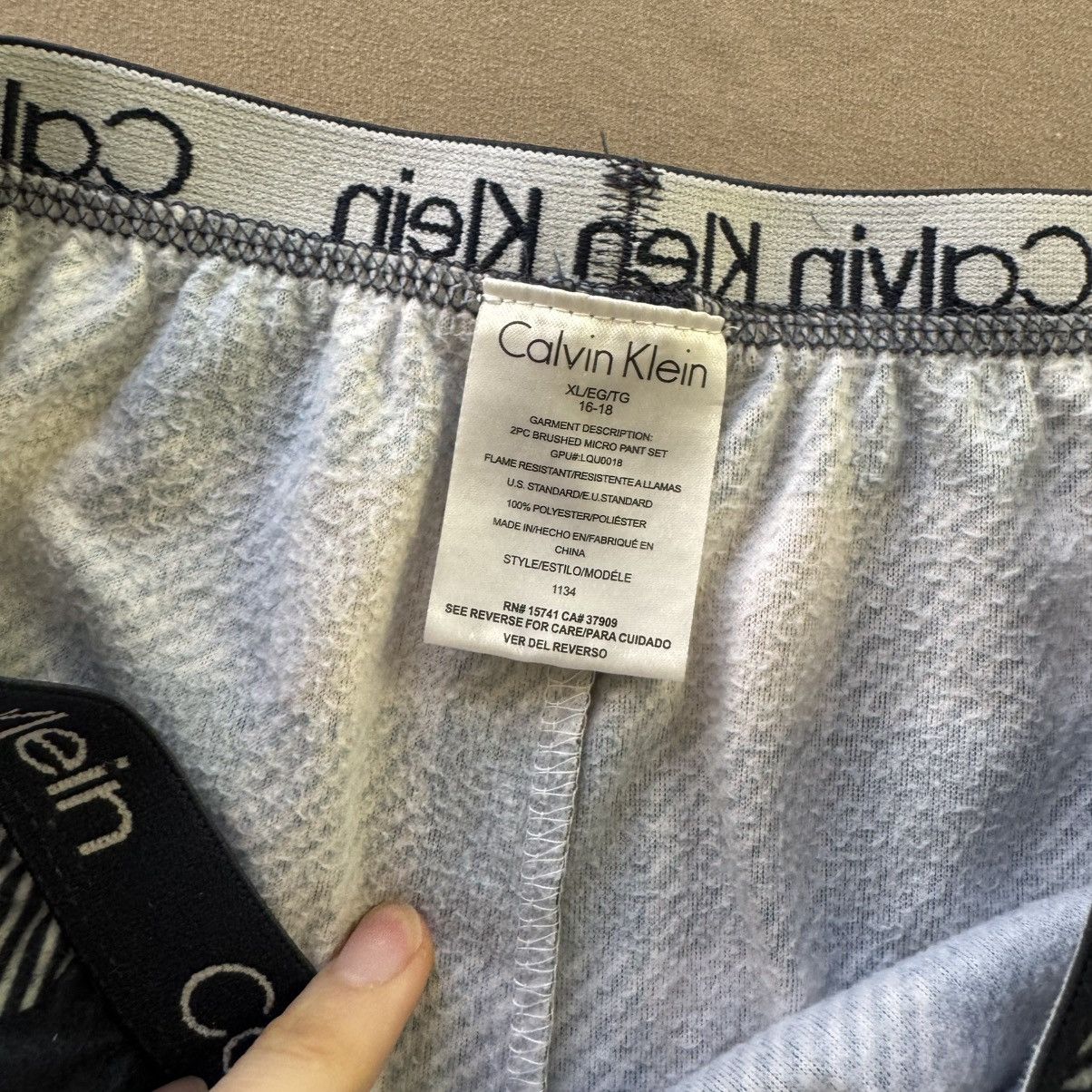 Calvin Klein Calvin Klein Plaid Fleece Pajama Pants Size US 28 / EU 44 - 5 Thumbnail