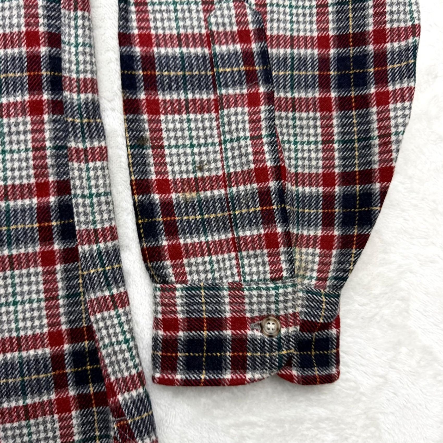Pendleton VINTAGE Pendleton Flannel Shirt Mens L Button-Up Red Plaid Wool Made In USA Size US L / EU 52-54 / 3 - 5 Thumbnail