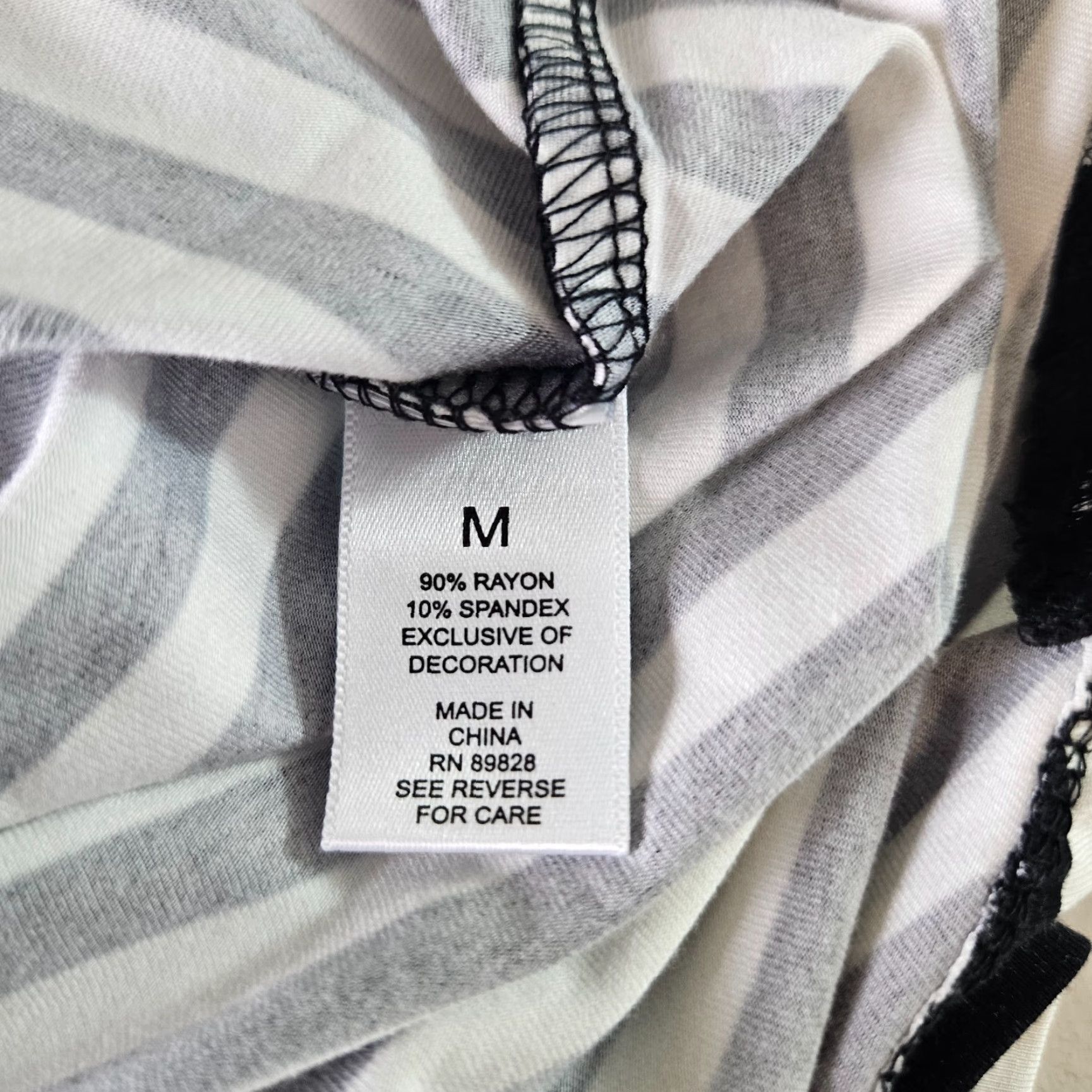 Vintage LOGO Layers Lori Goldstein Tank Top Womens M Black White Stripe Rayon Spandex Sleeveless Shirt/Top 90s? (no) Size M / US 6-8 / IT 42-44 - 5 Thumbnail