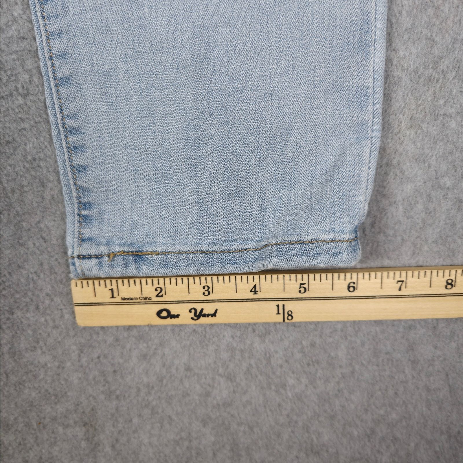 Levi's Levi's Womens 29x27 Boyfriend Jeans Light Wash Size 29" - 16 Thumbnail