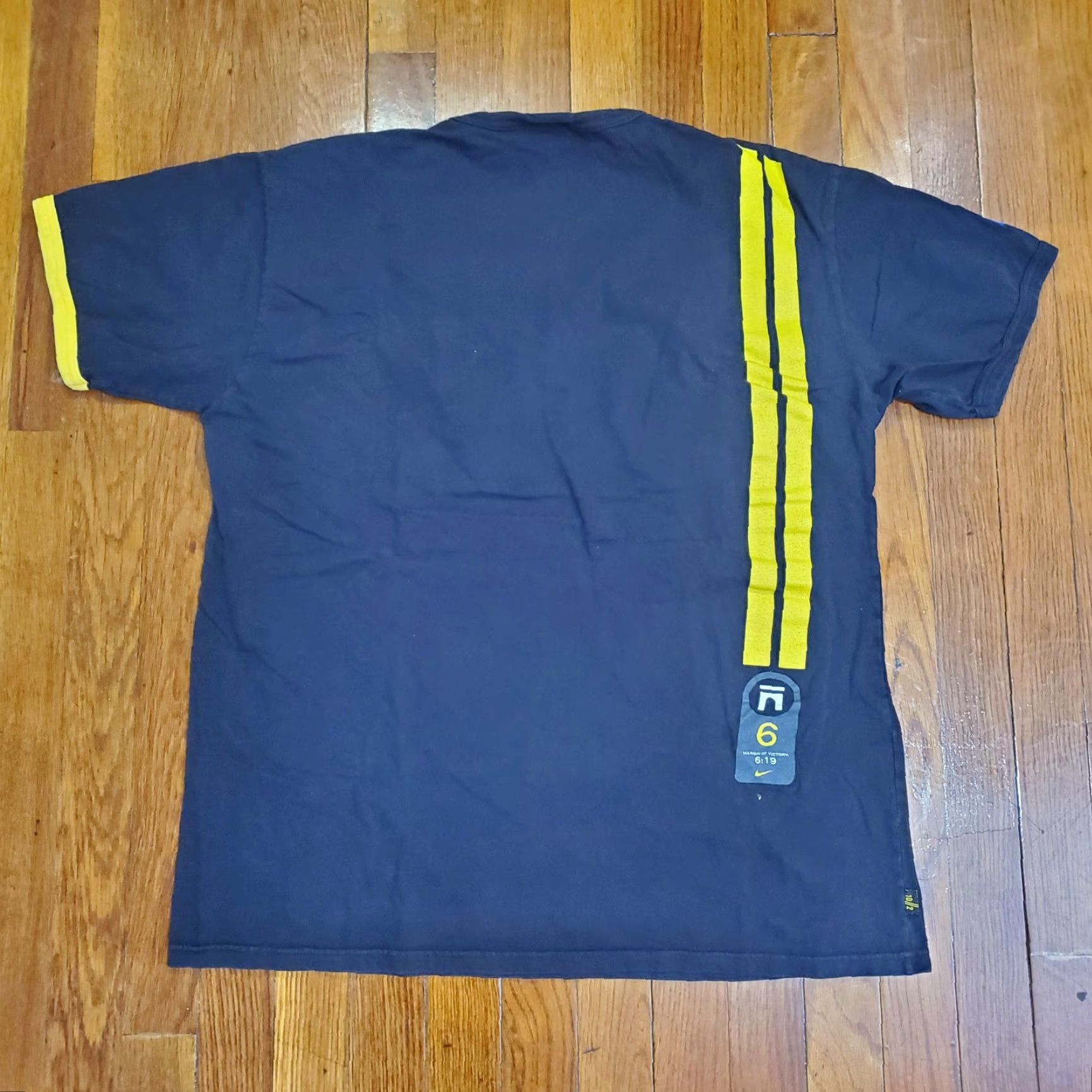 Nike Nike Shirt Mens XL Black Racing Stripe 6 Graphic Tee Short Sleeve Size US XL / EU 56 / 4 - 7 Thumbnail