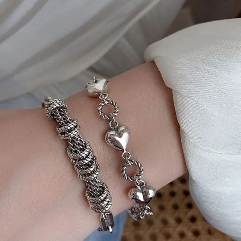 Jewelry 2Pcs Retro Stereoscopic Heart Bracelets Size ONE SIZE - 3 Thumbnail